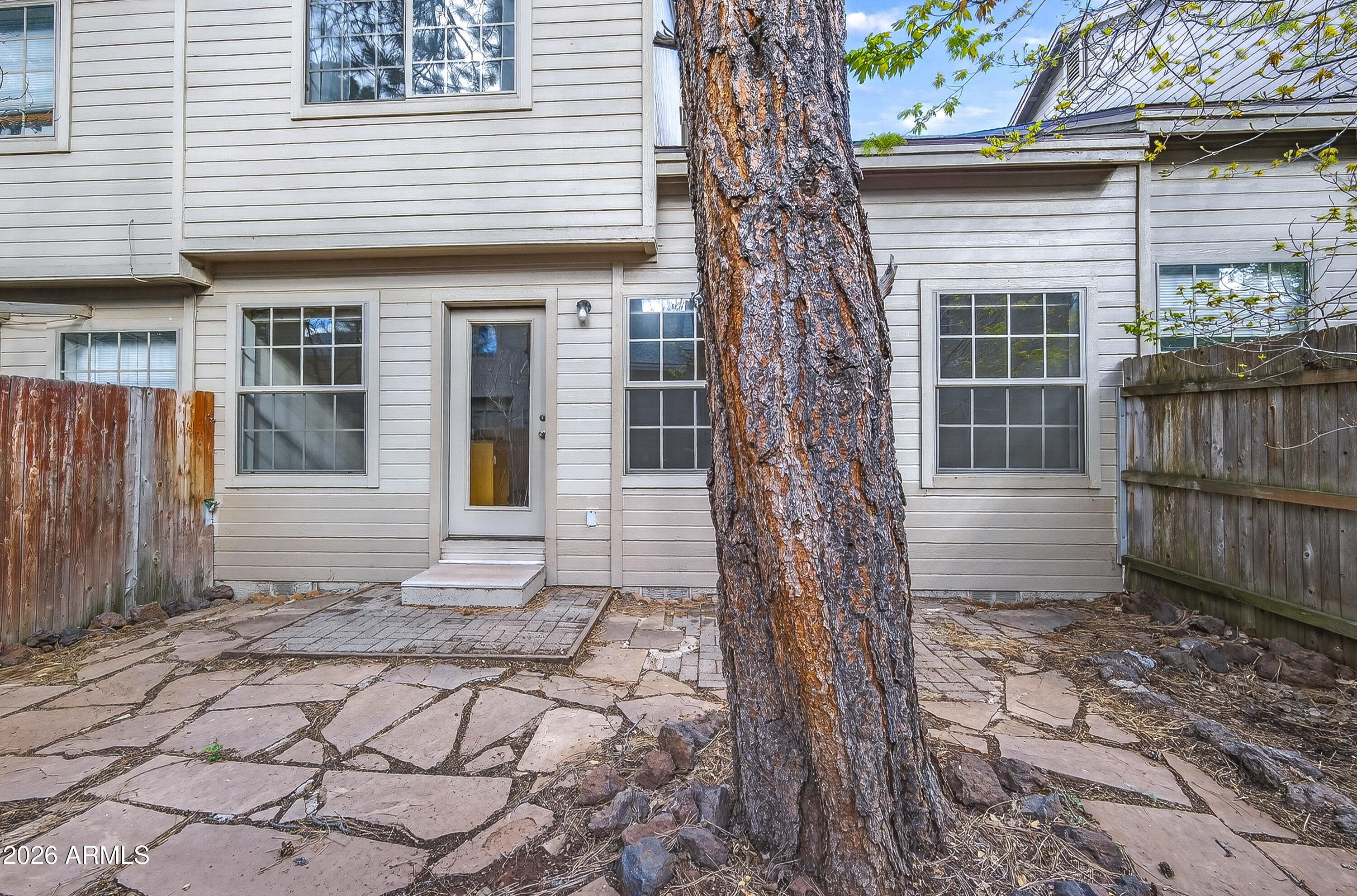 TOWNHOMES AT BOULDER POINTE 2 - Residential