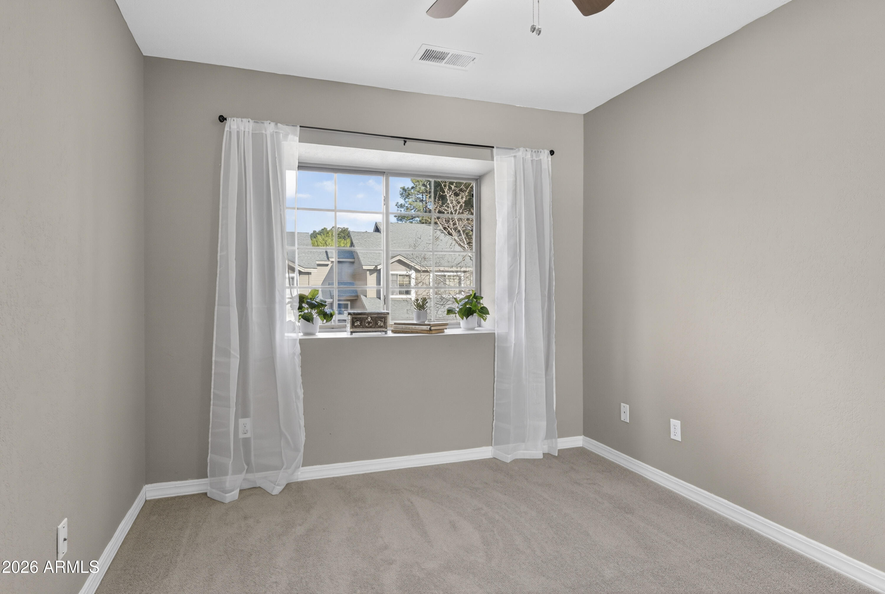TOWNHOMES AT BOULDER POINTE 2 - Residential