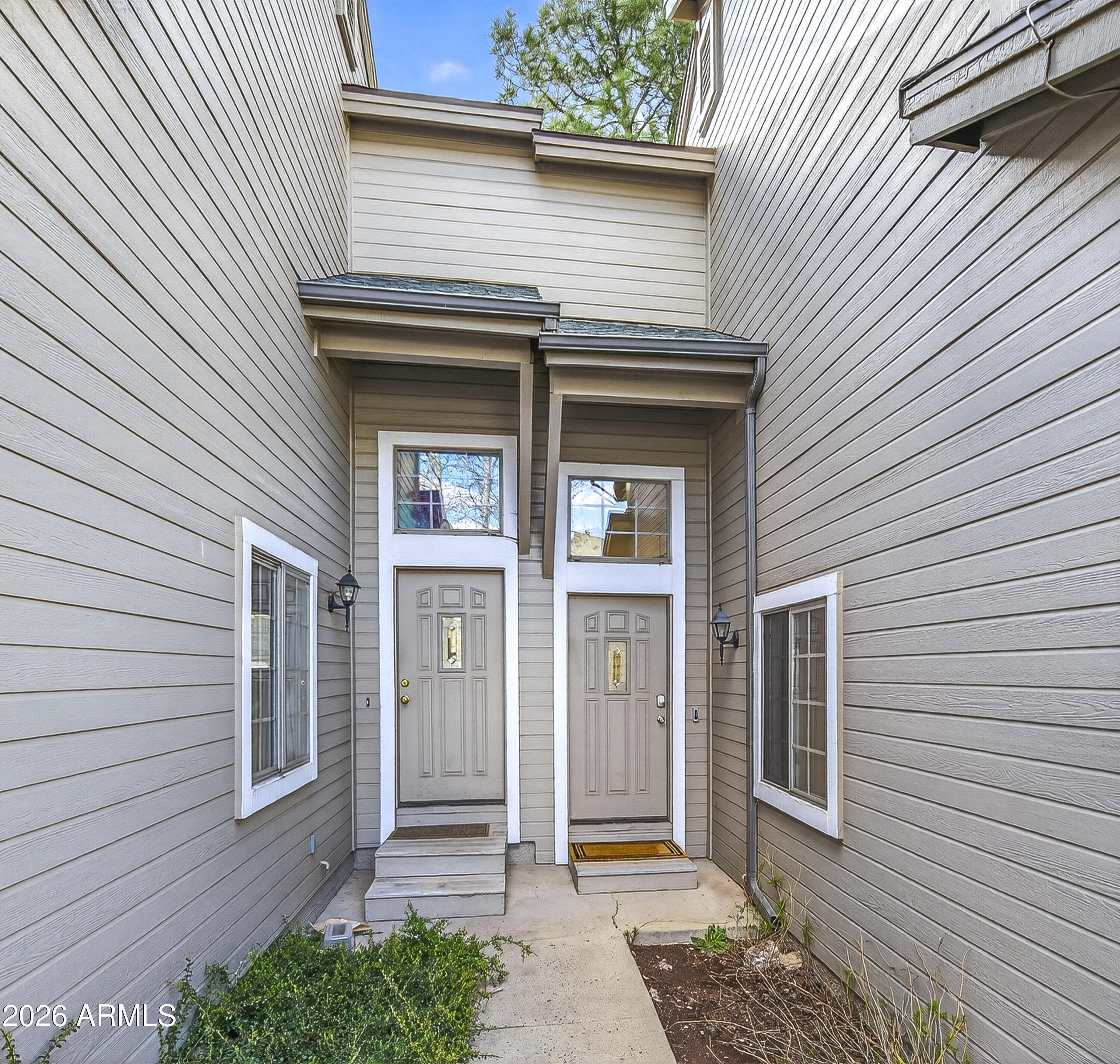 TOWNHOMES AT BOULDER POINTE 2 - Residential