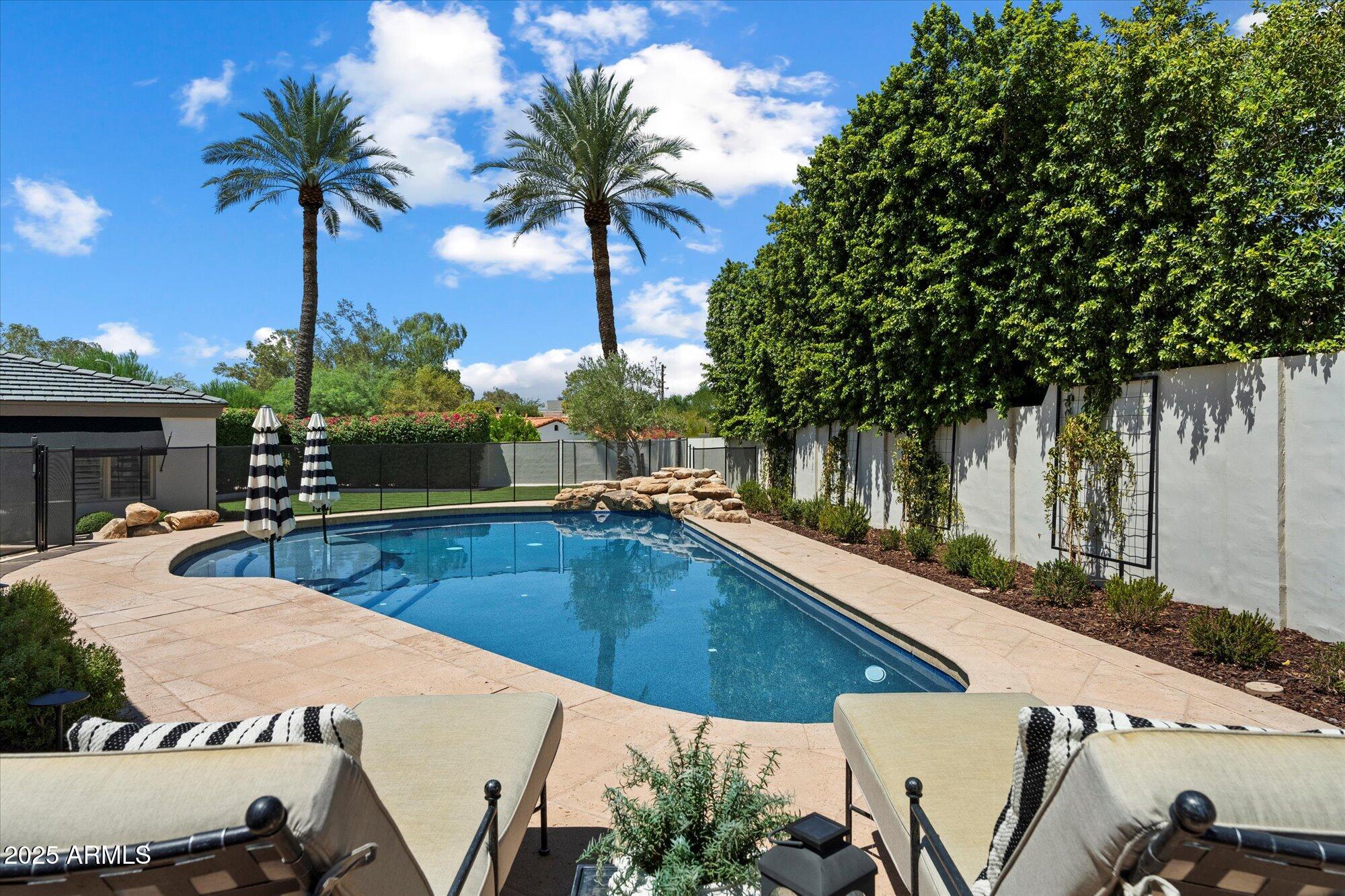 DEL RAY ESTATES - Residential