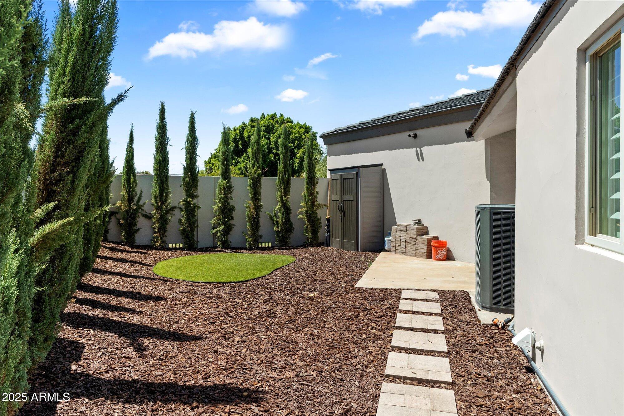 DEL RAY ESTATES - Residential