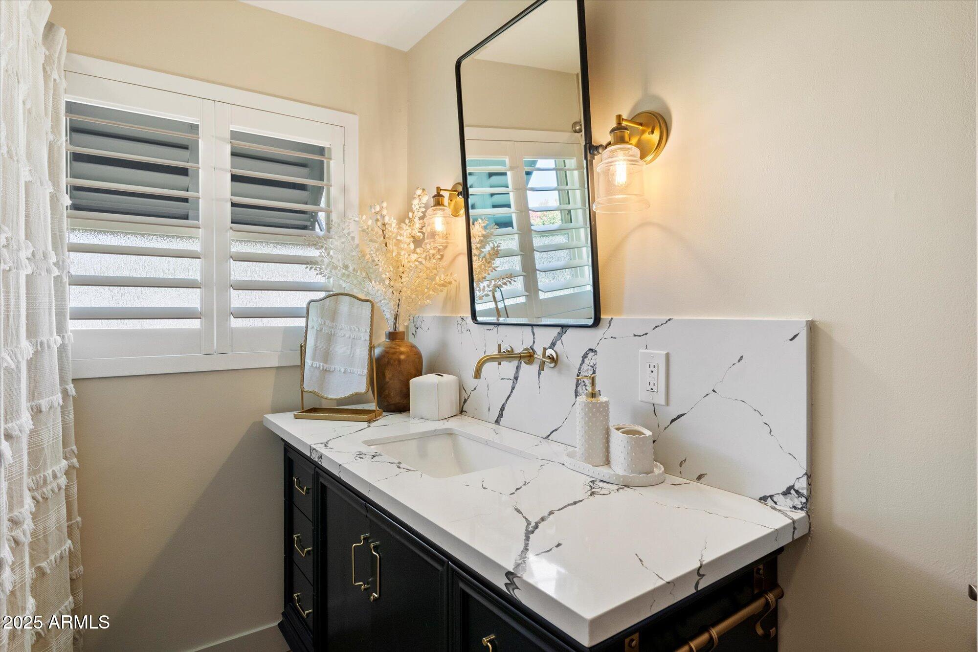 DEL RAY ESTATES - Residential
