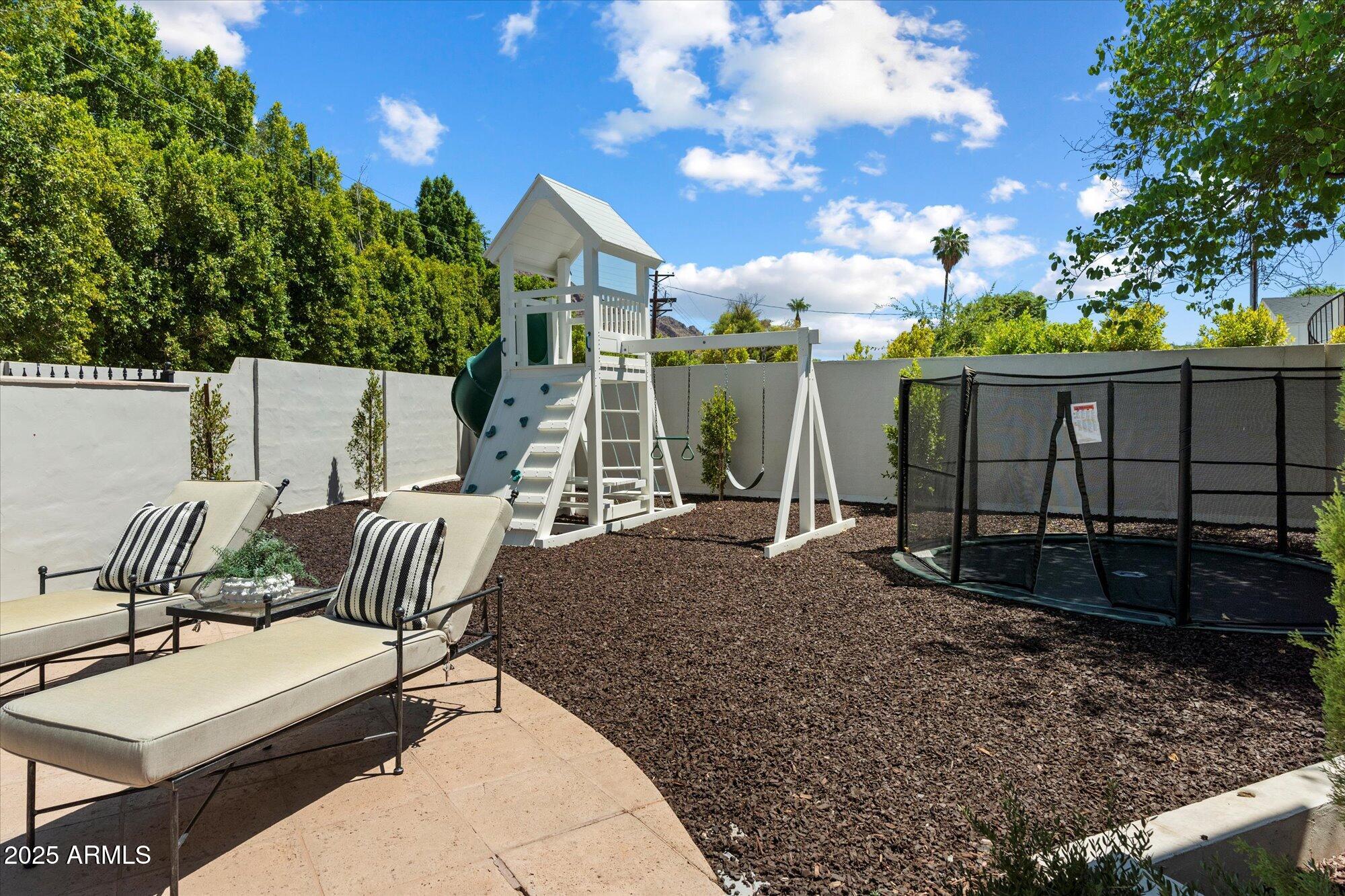 DEL RAY ESTATES - Residential