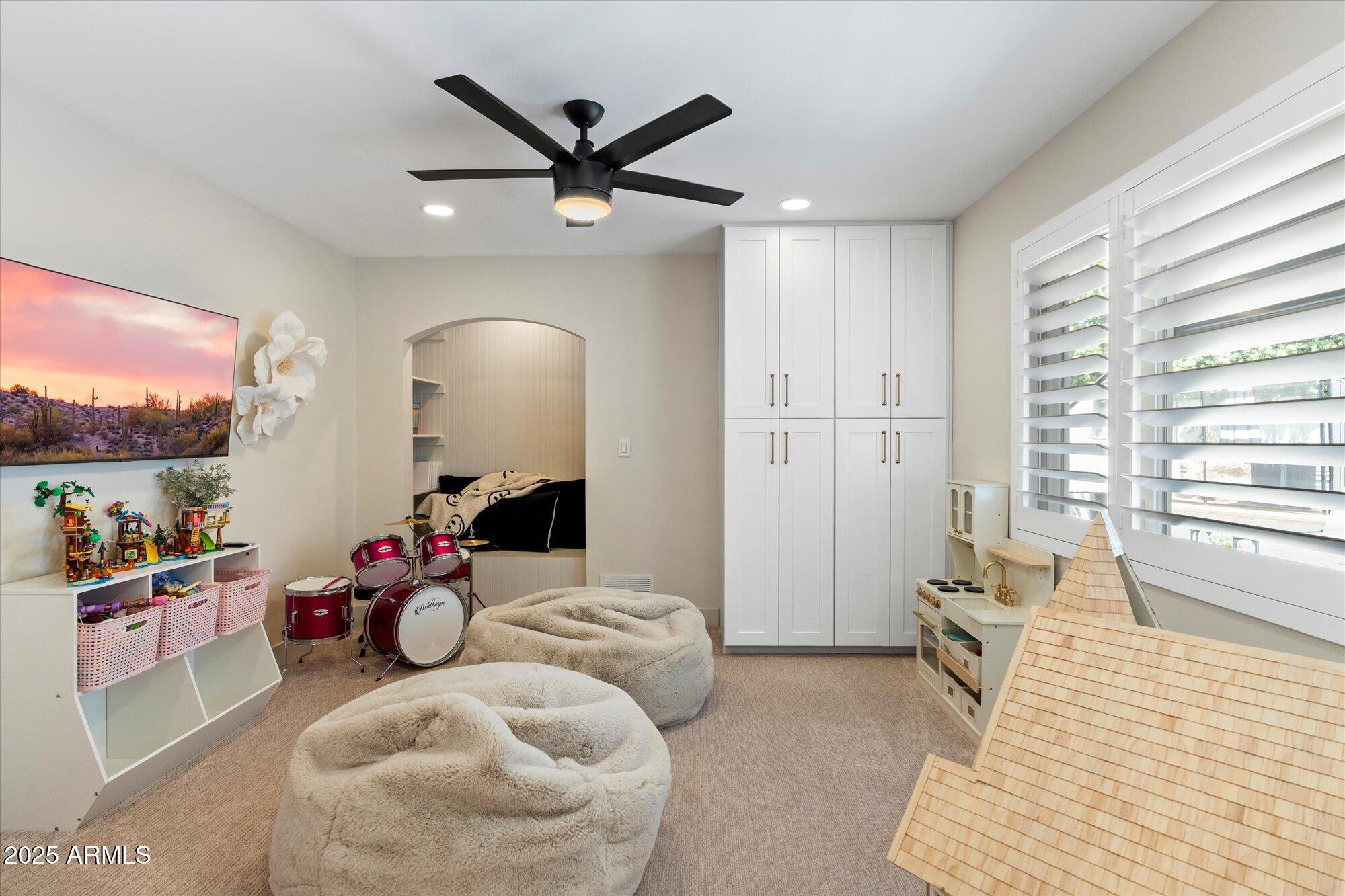 DEL RAY ESTATES - Residential