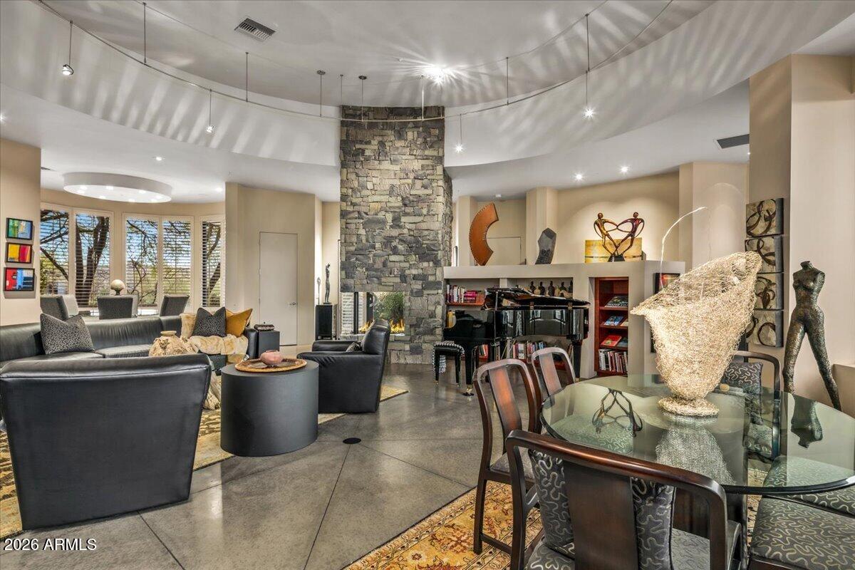 DESERT HIGHLANDS - Residential