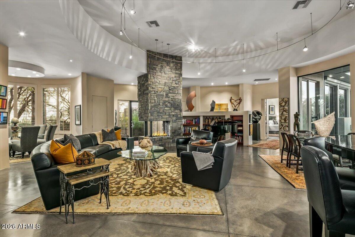DESERT HIGHLANDS - Residential