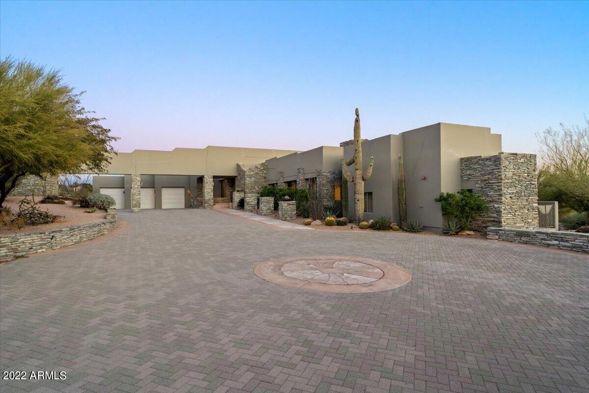 DESERT MOUNTAIN - Residential