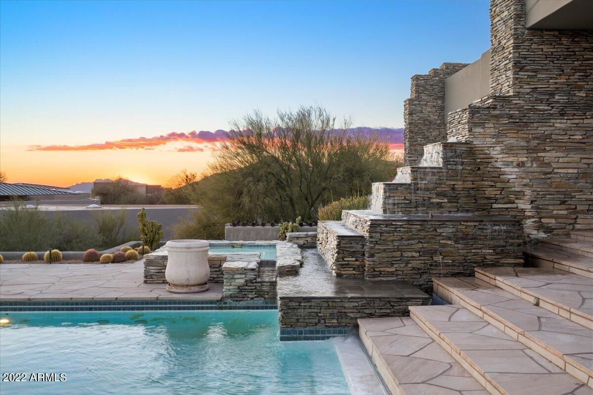 DESERT MOUNTAIN - Residential