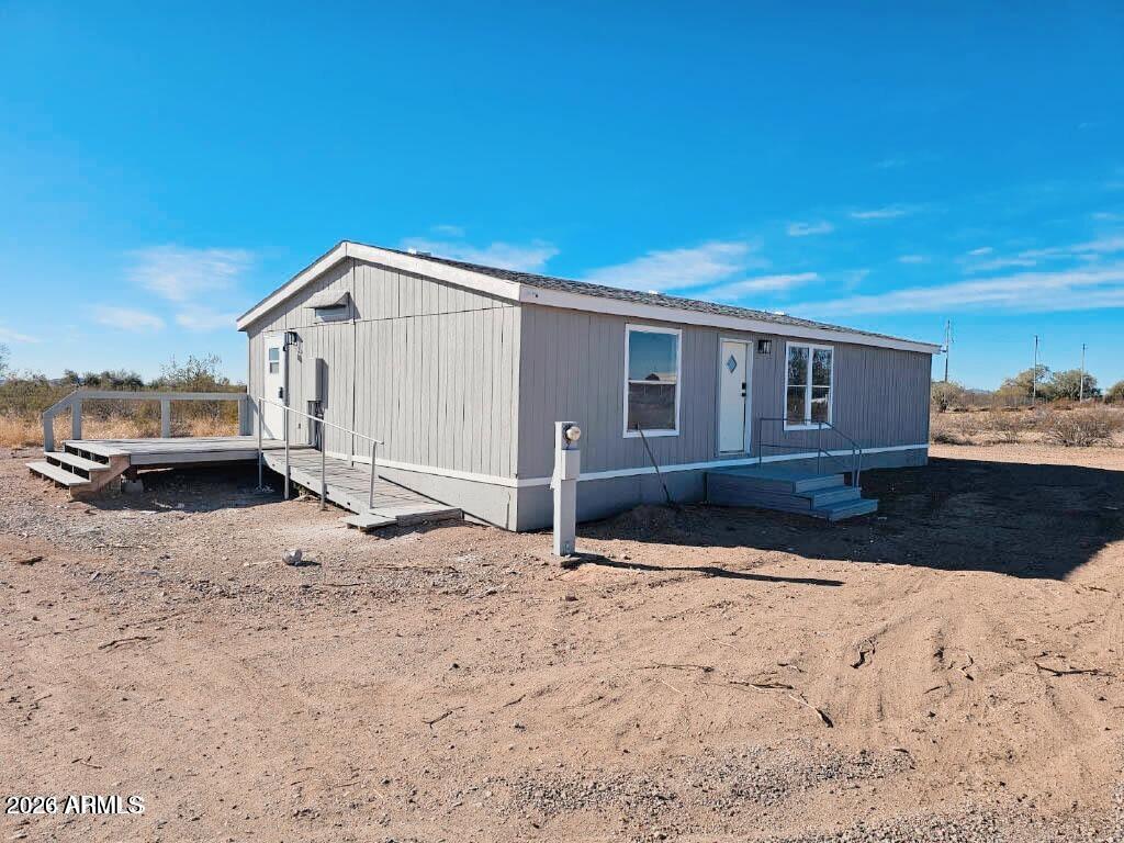 Beautifully Upgraded Desert Retreat! Perfect for those looking to enter homeownership. This completely remodeled home is move-in ready with all-new appliances. Relax on your backyard deck and enjoy the nice views from your large 1.25-acre lot (Lot 2 of survey).

Location is key: just north of Downtown Tonopah and near the proposed Bill Gates smart city, offering great future potential. Serviced by a private water company!

Want more land? The buyer can also purchase the adjacent 3.75-acre lot to the south (Lot 3) to create a massive 5-acre compound. Don't miss out!
