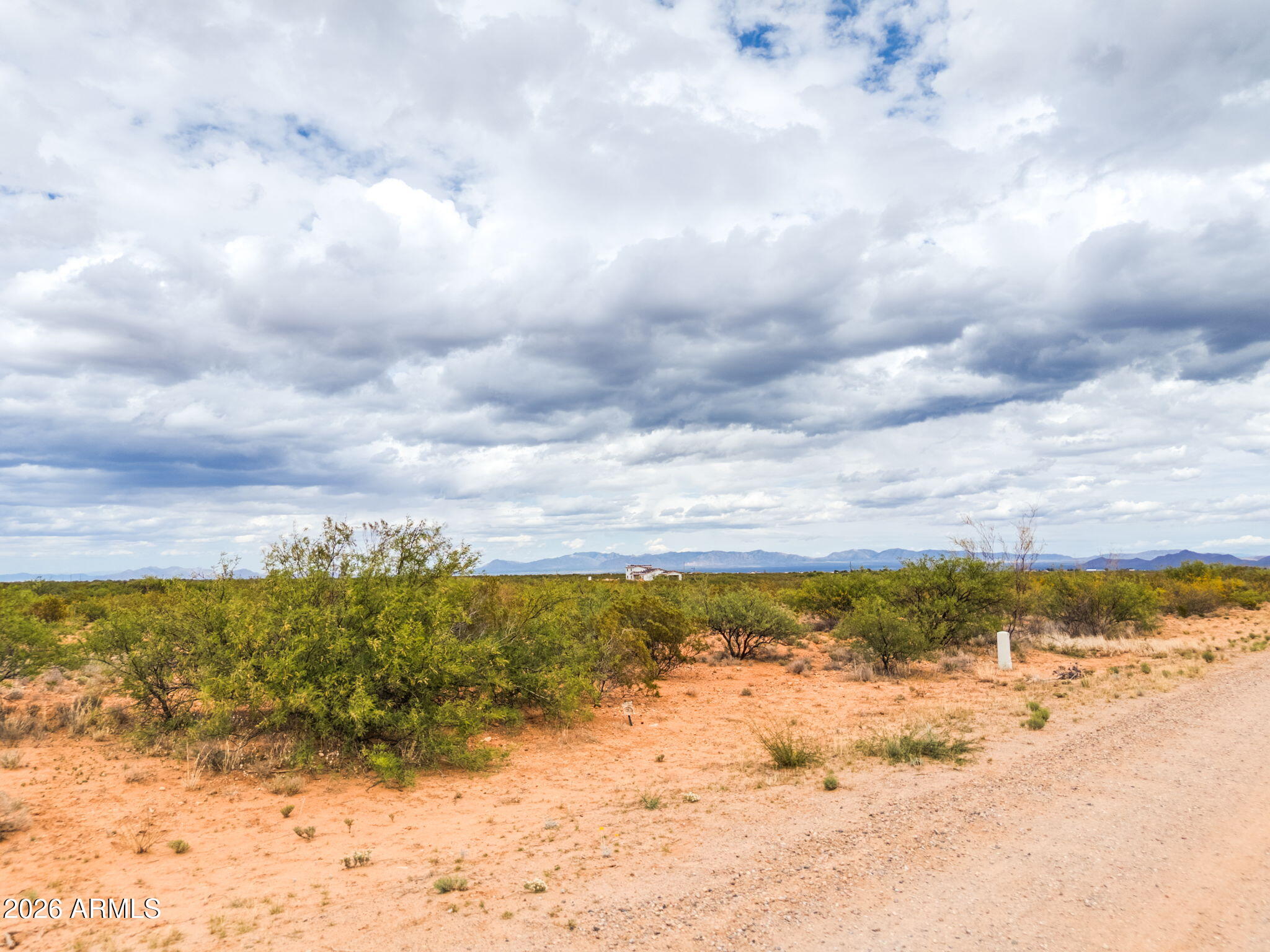 SAN IGNACIO DEL BABOCOMARI PRIVATE LAND GRANT - Land