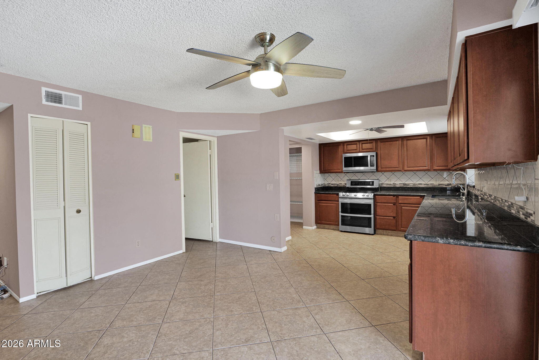 ROYAL ESTATES WEST 4 - Residential
