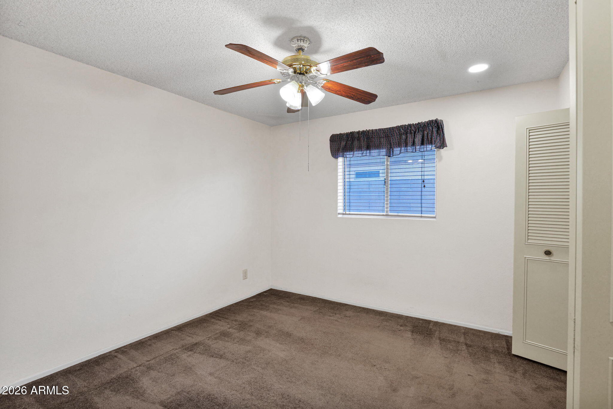 ROYAL ESTATES WEST 4 - Residential