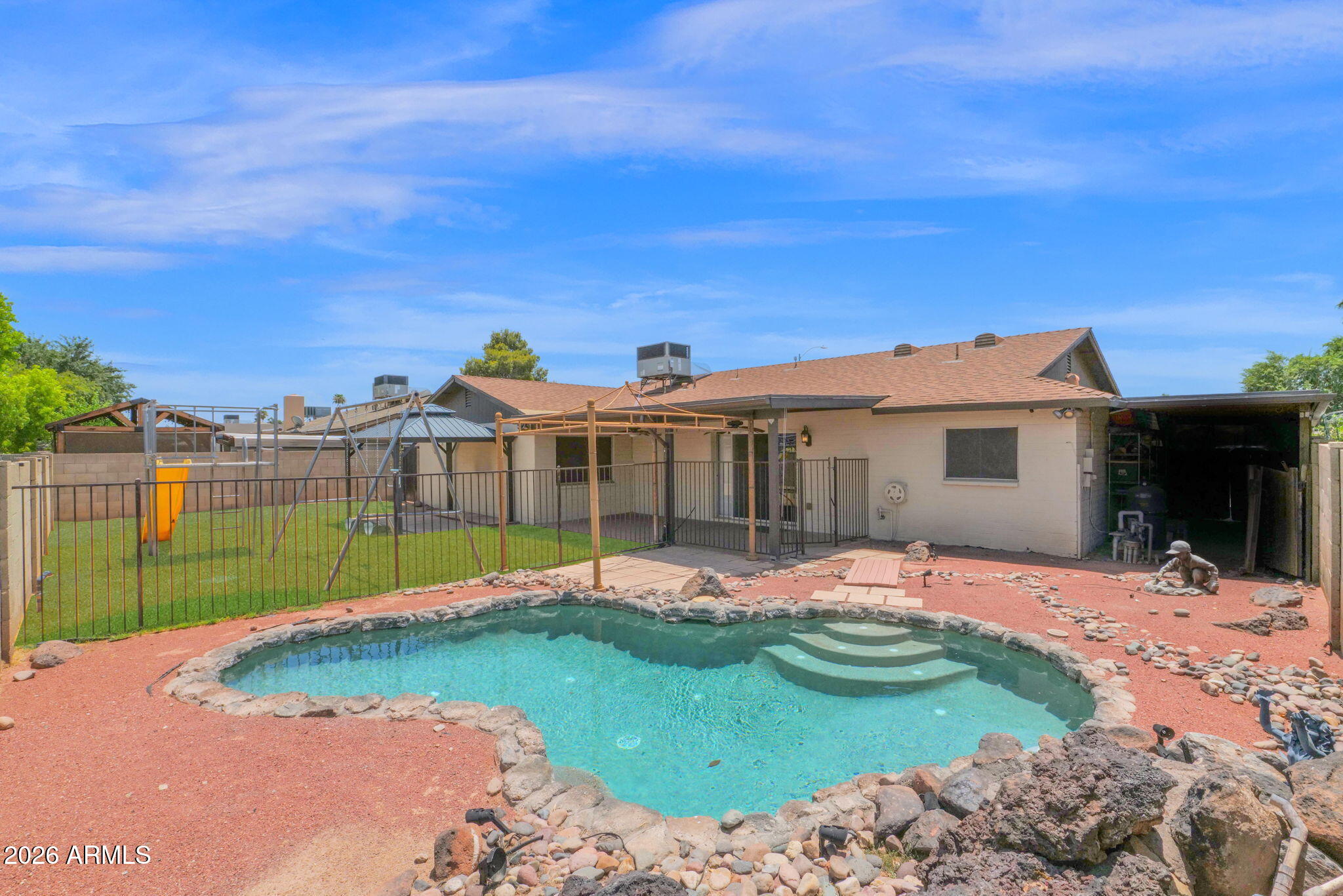 ROYAL ESTATES WEST 4 - Residential