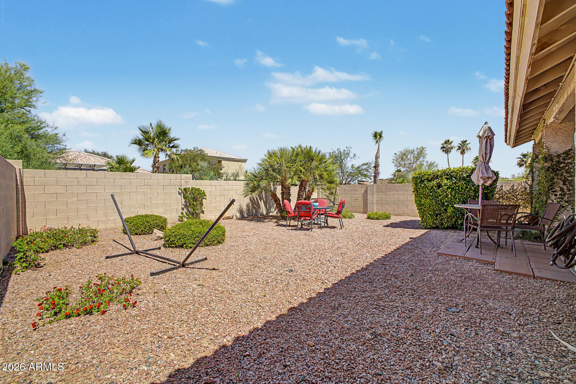 LAS DOS CASITAS CONDOMINIUMS - Residential Income