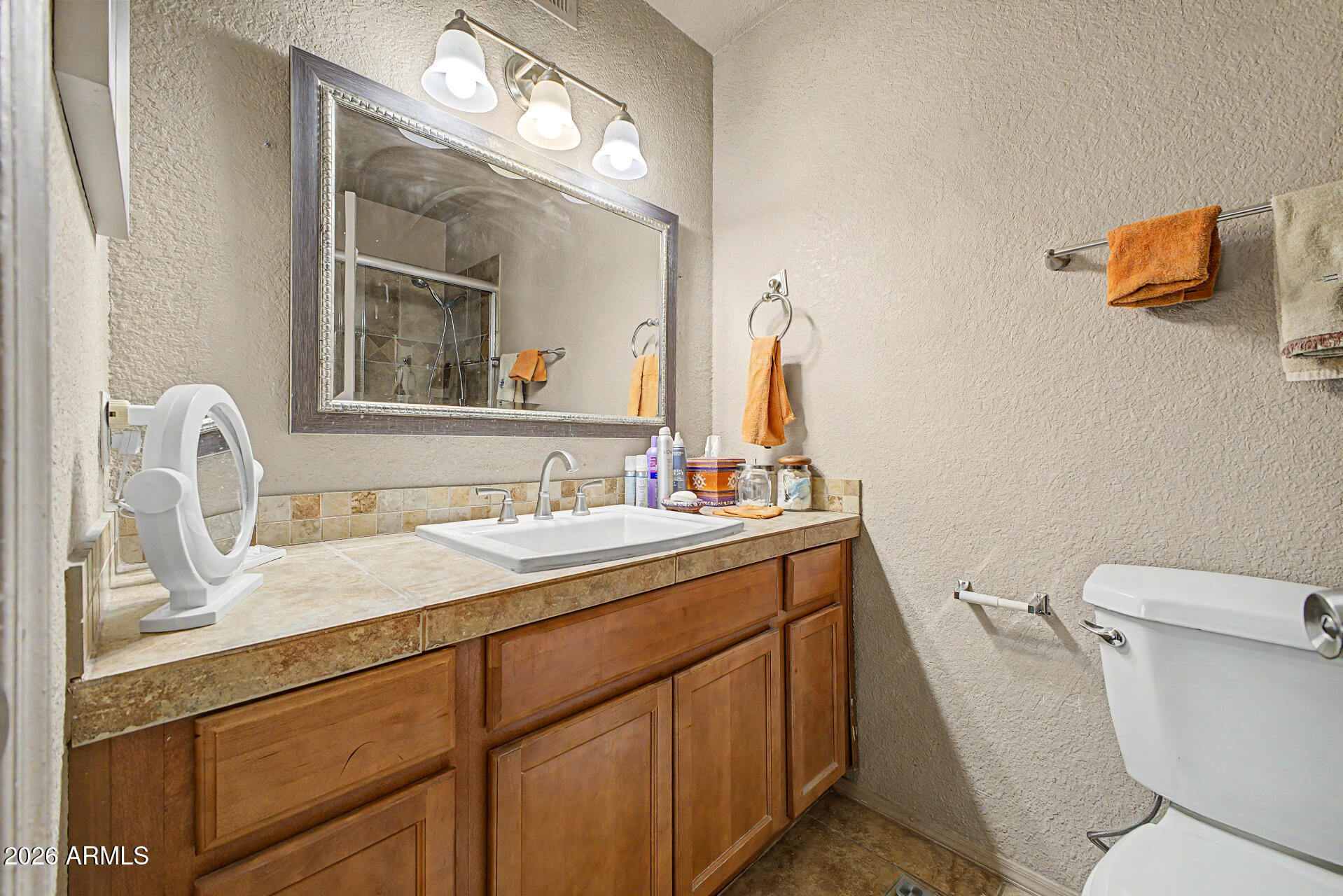 LAS DOS CASITAS CONDOMINIUMS - Residential Income