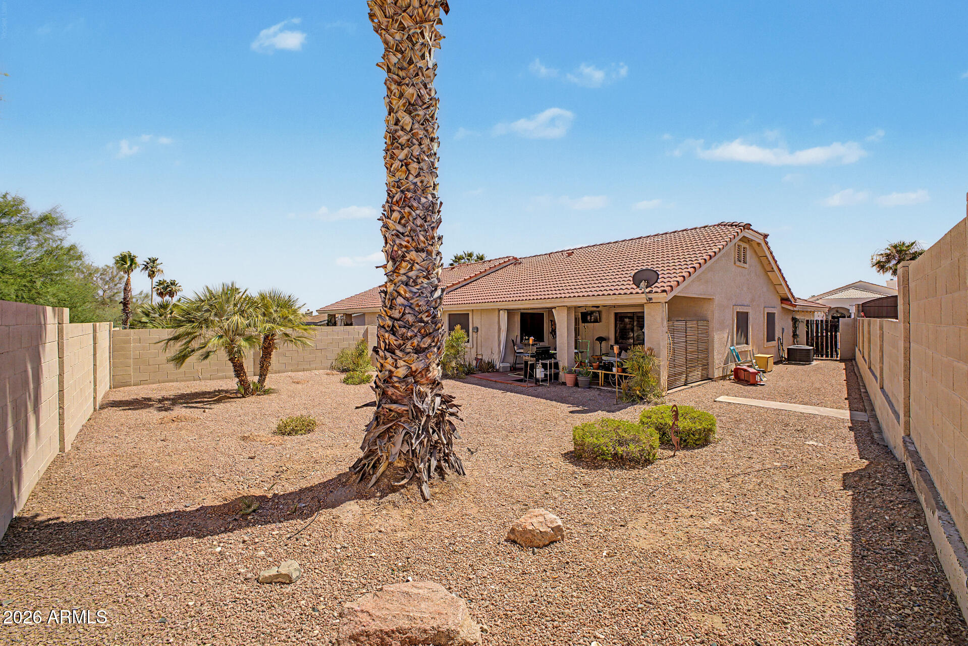 LAS DOS CASITAS CONDOMINIUMS - Residential Income