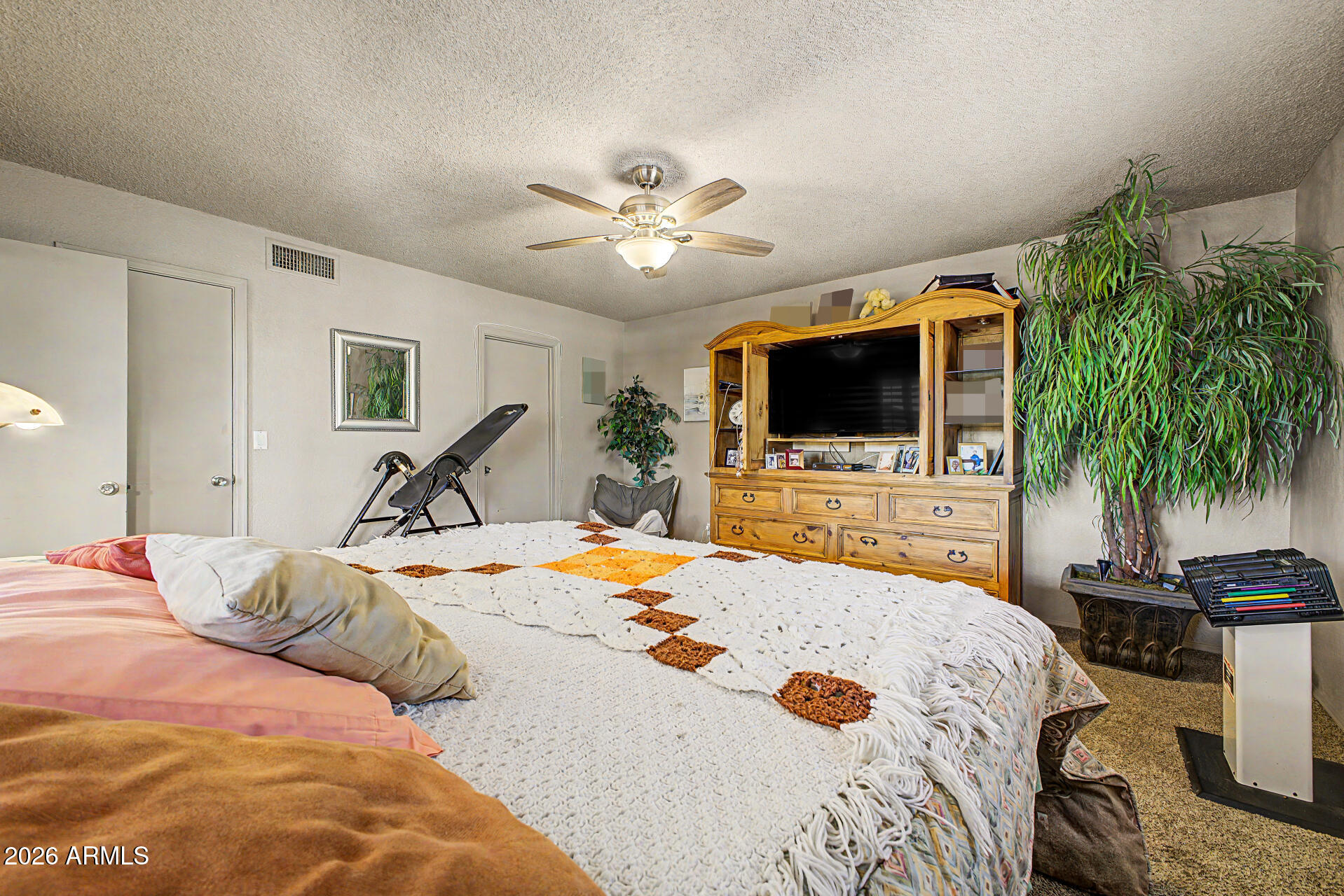 LAS DOS CASITAS CONDOMINIUMS - Residential Income