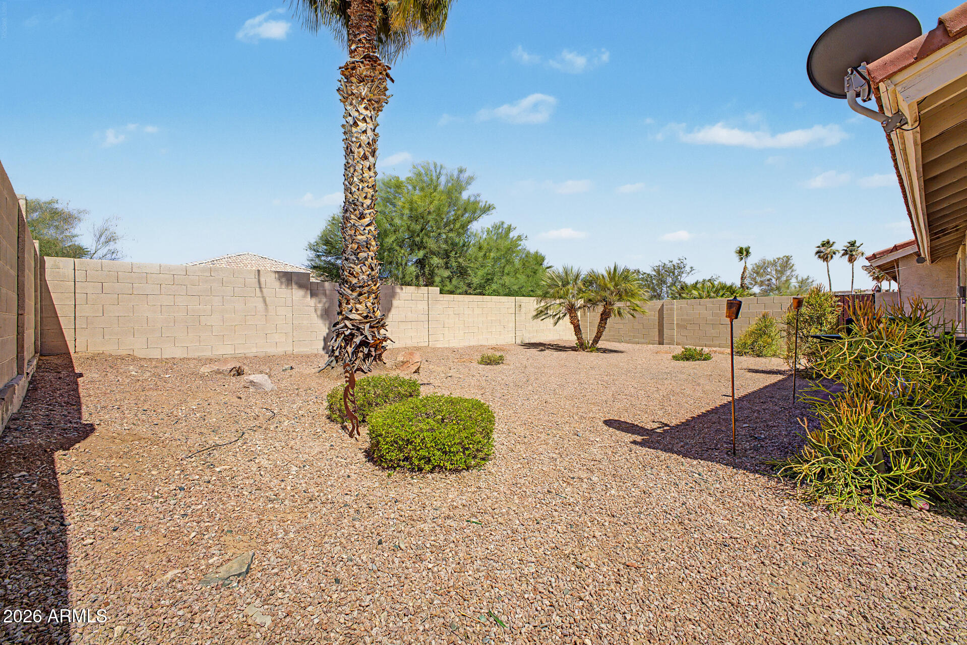 LAS DOS CASITAS CONDOMINIUMS - Residential Income