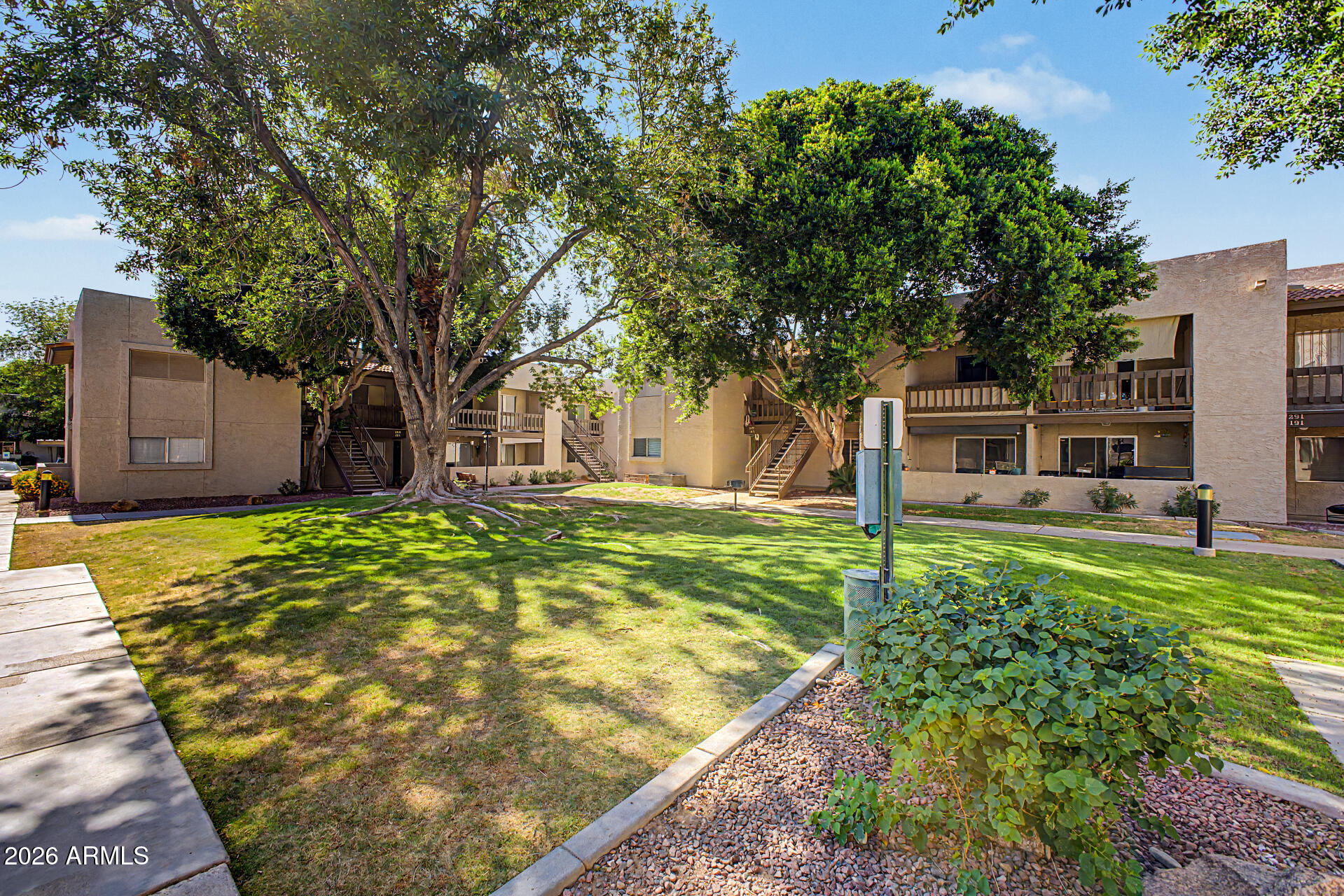 EASTWOOD PARK - Residential