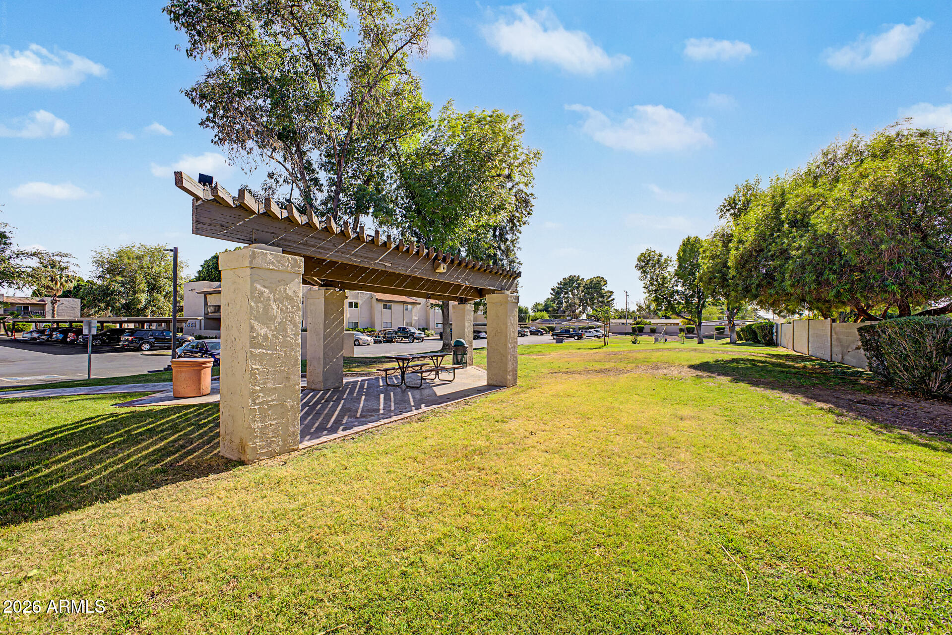EASTWOOD PARK - Residential