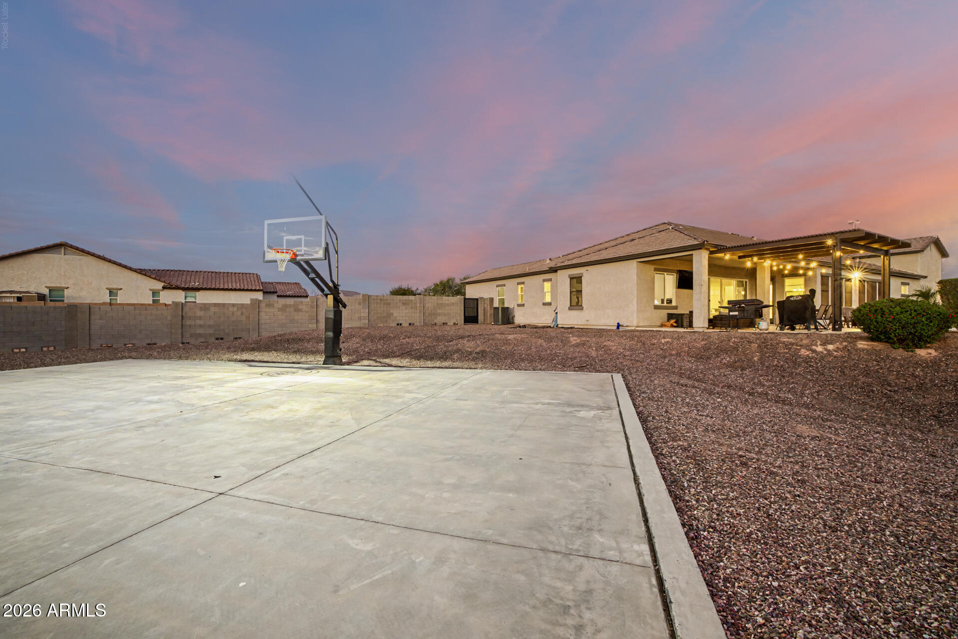 Whitewing at San Tan Magma - Residential