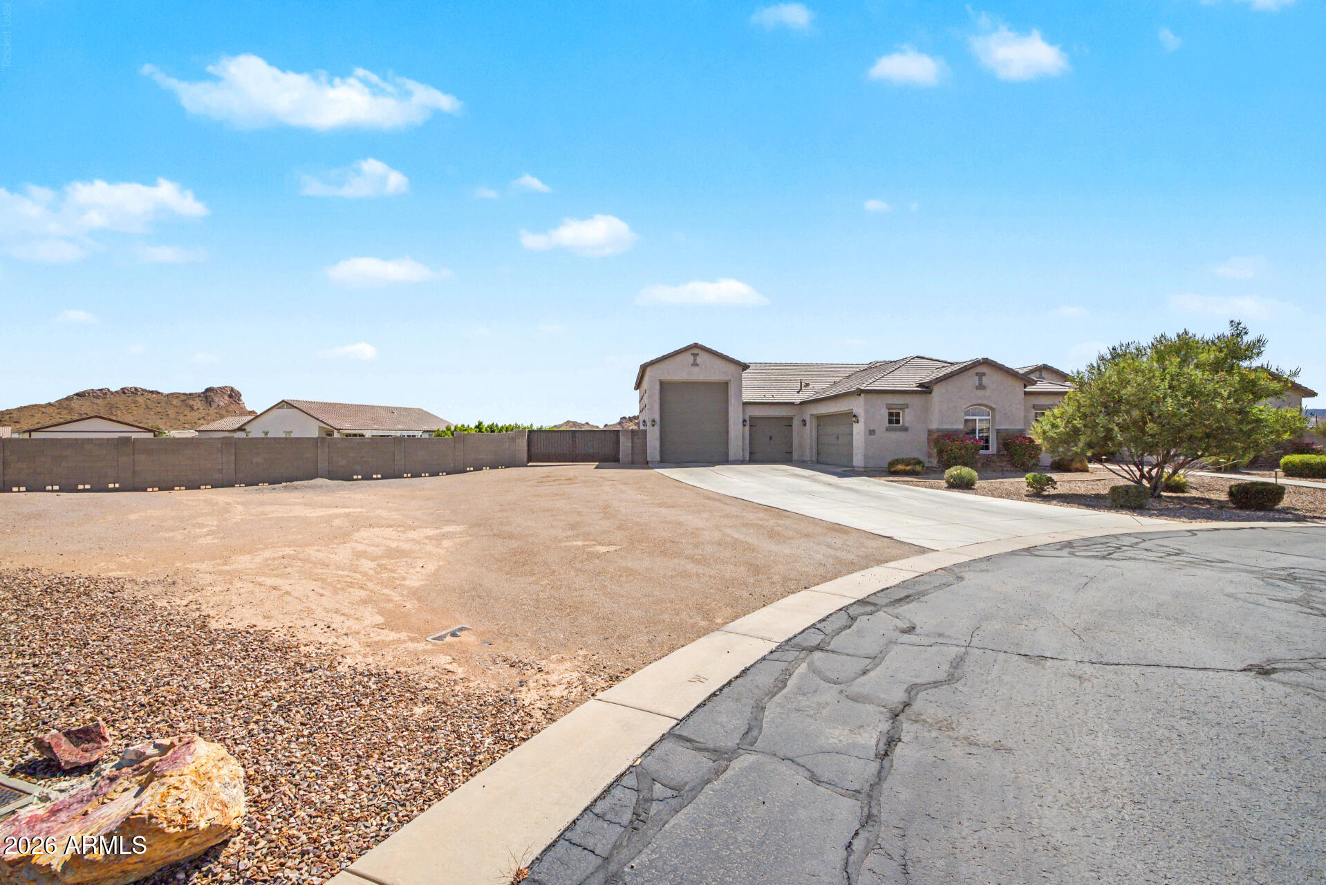 Whitewing at San Tan Magma - Residential