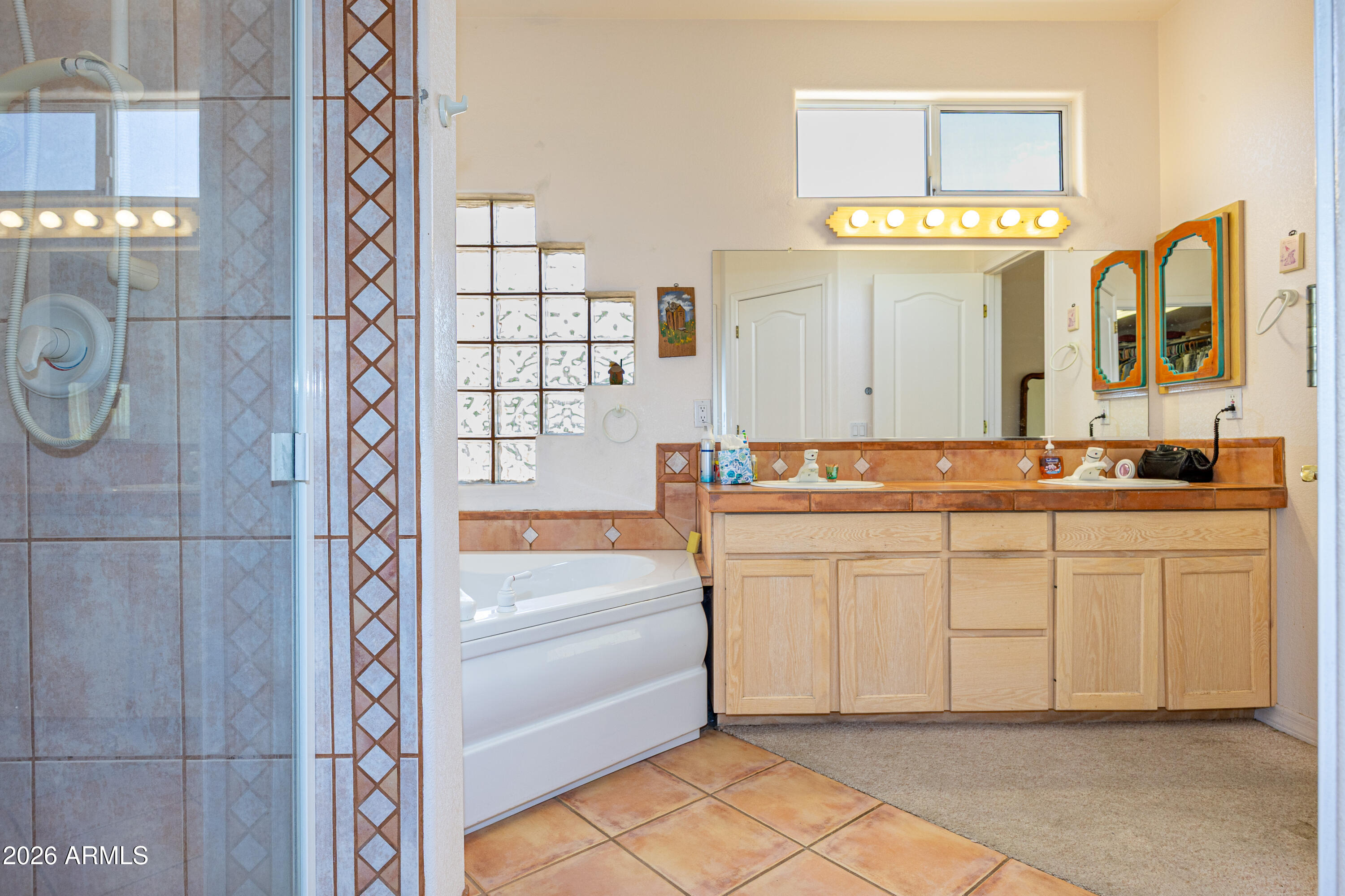 MOUNTAIN SHADOWS PHASE E - Residential