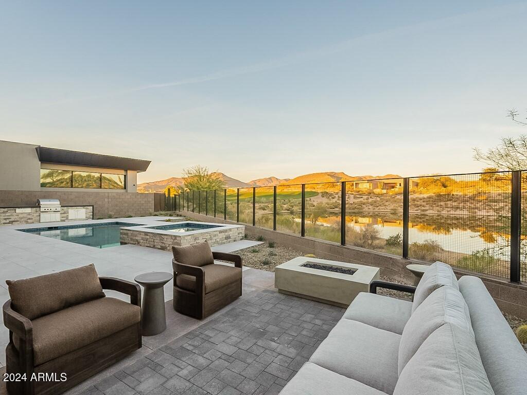 DESERT MOUNTAIN - Residential