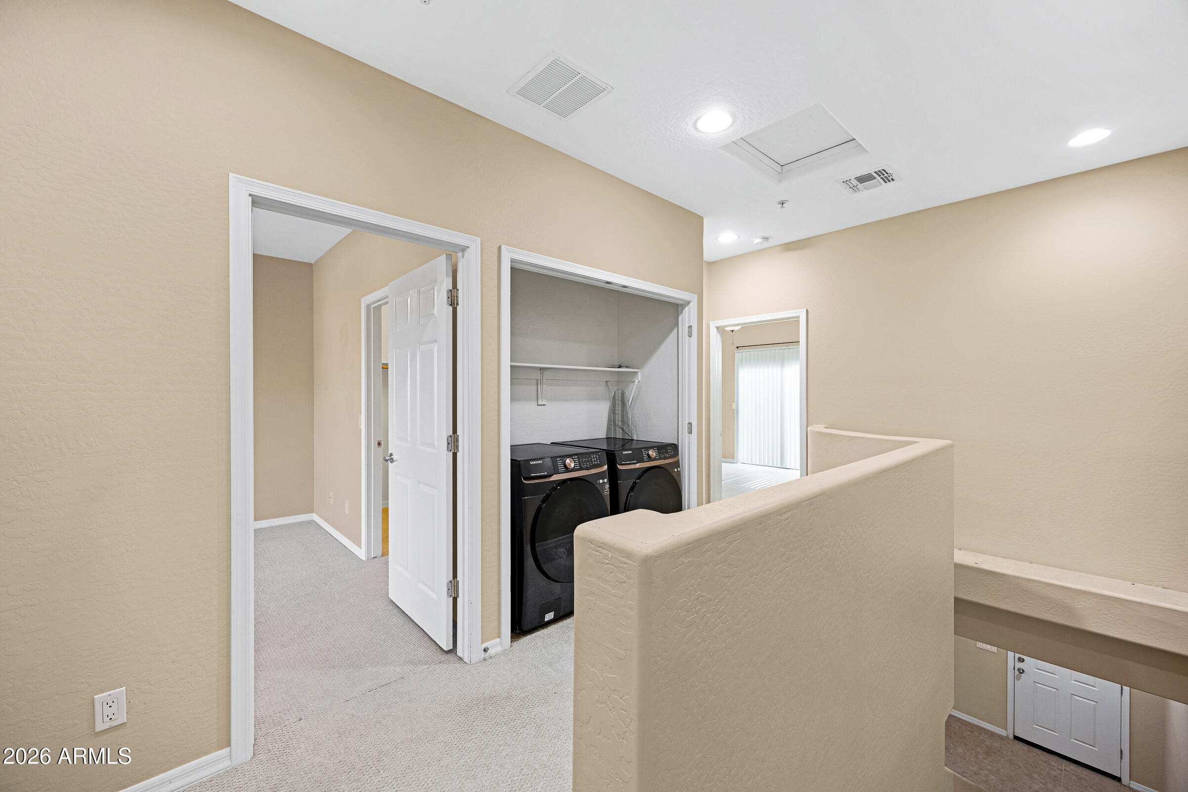 PARADISE VILLAS - Residential
