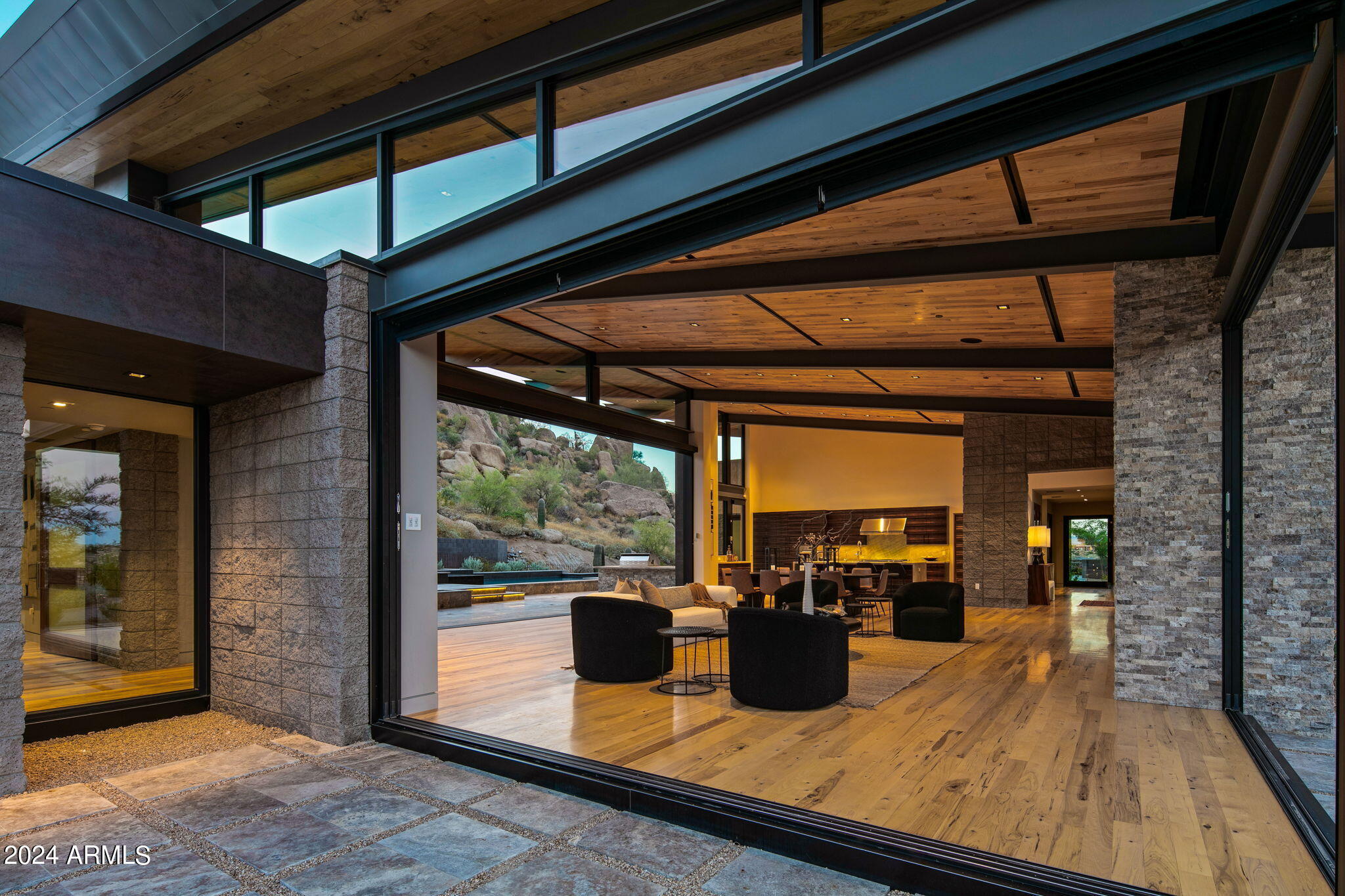 ESTANCIA - Residential