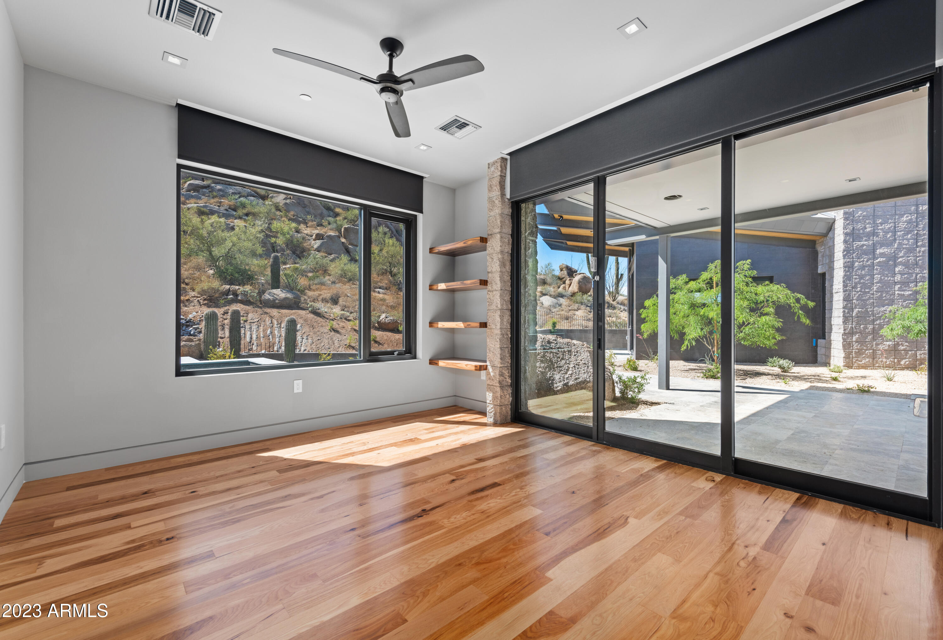 ESTANCIA - Residential