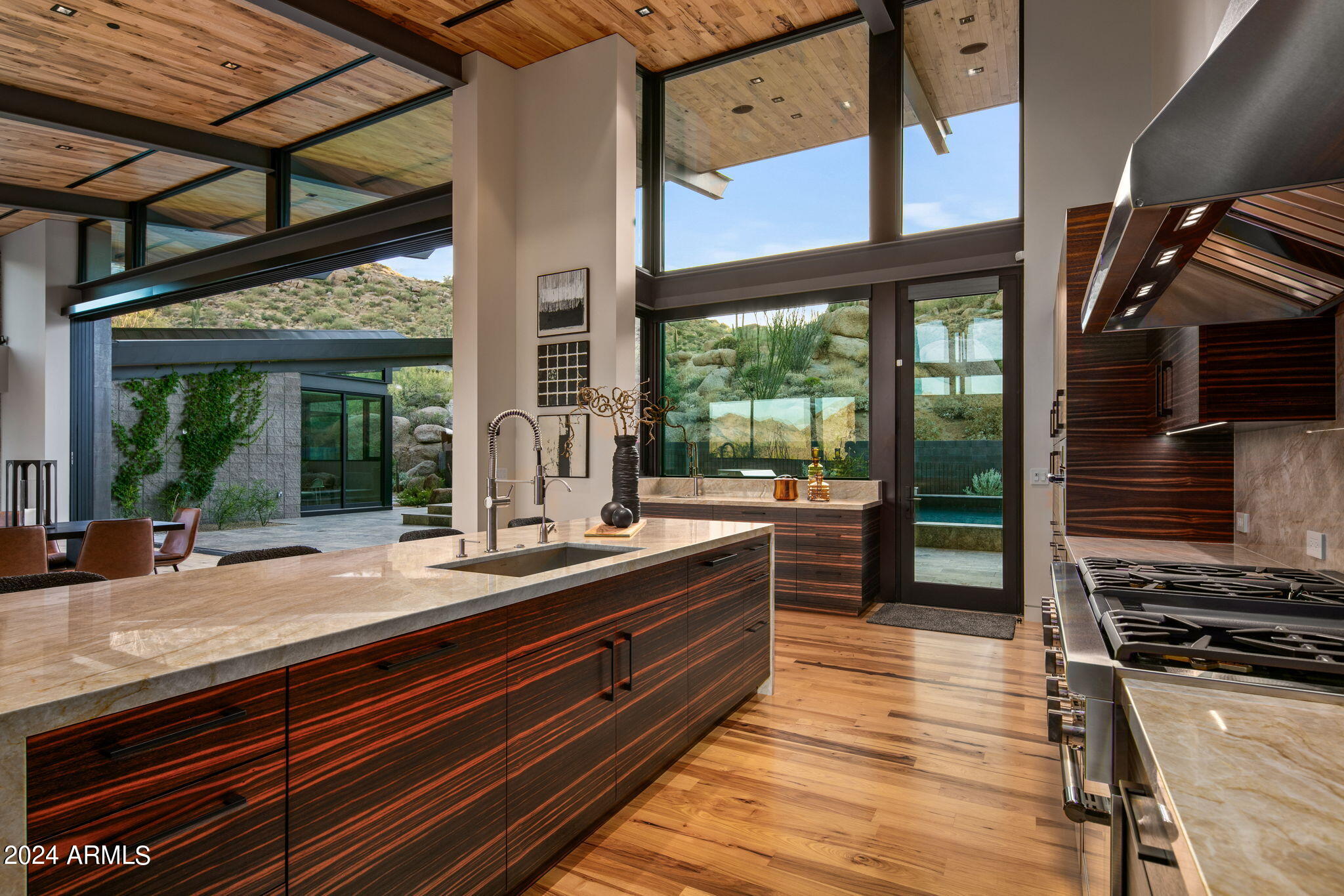 ESTANCIA - Residential