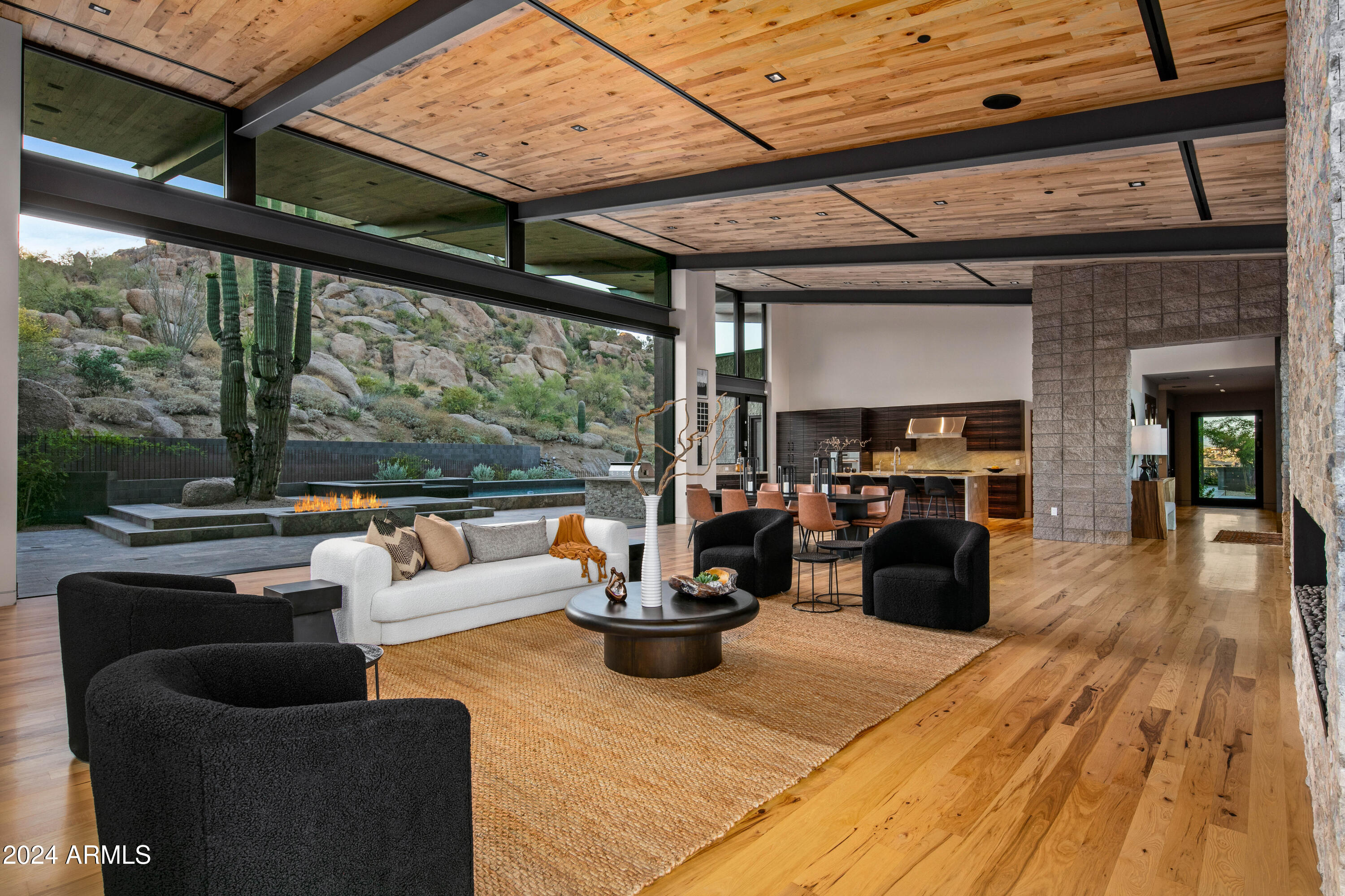 ESTANCIA - Residential