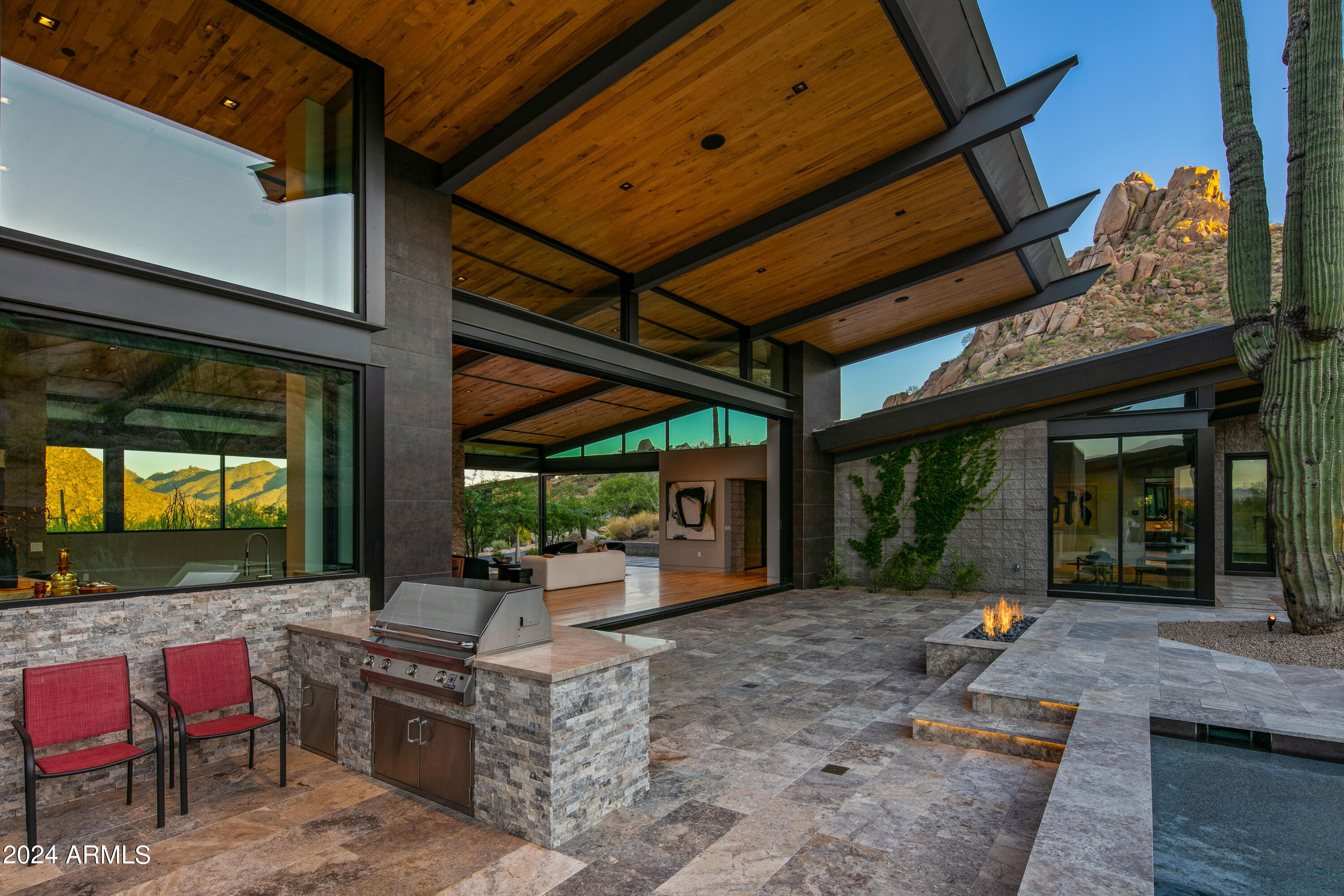 ESTANCIA - Residential