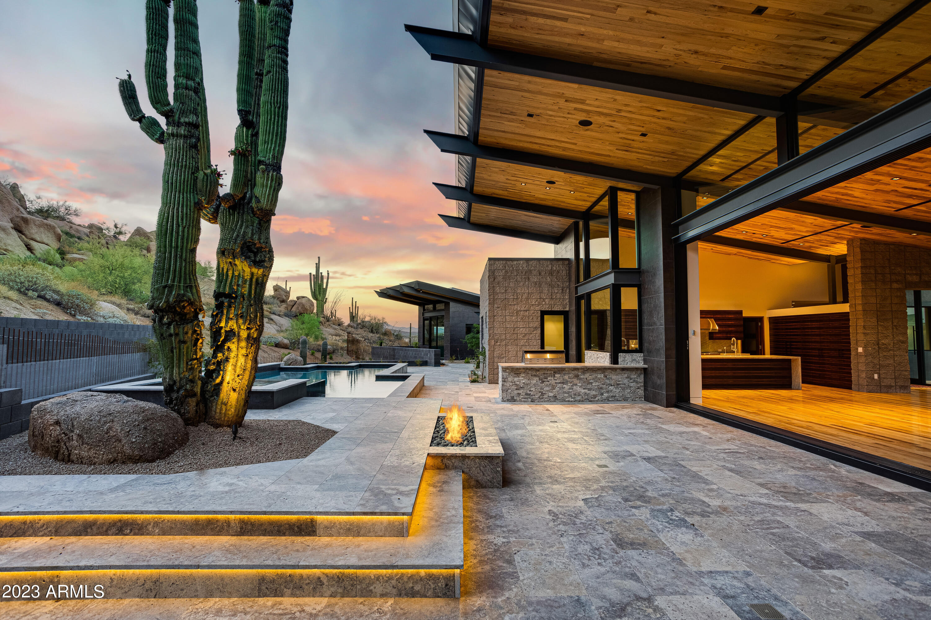 ESTANCIA - Residential