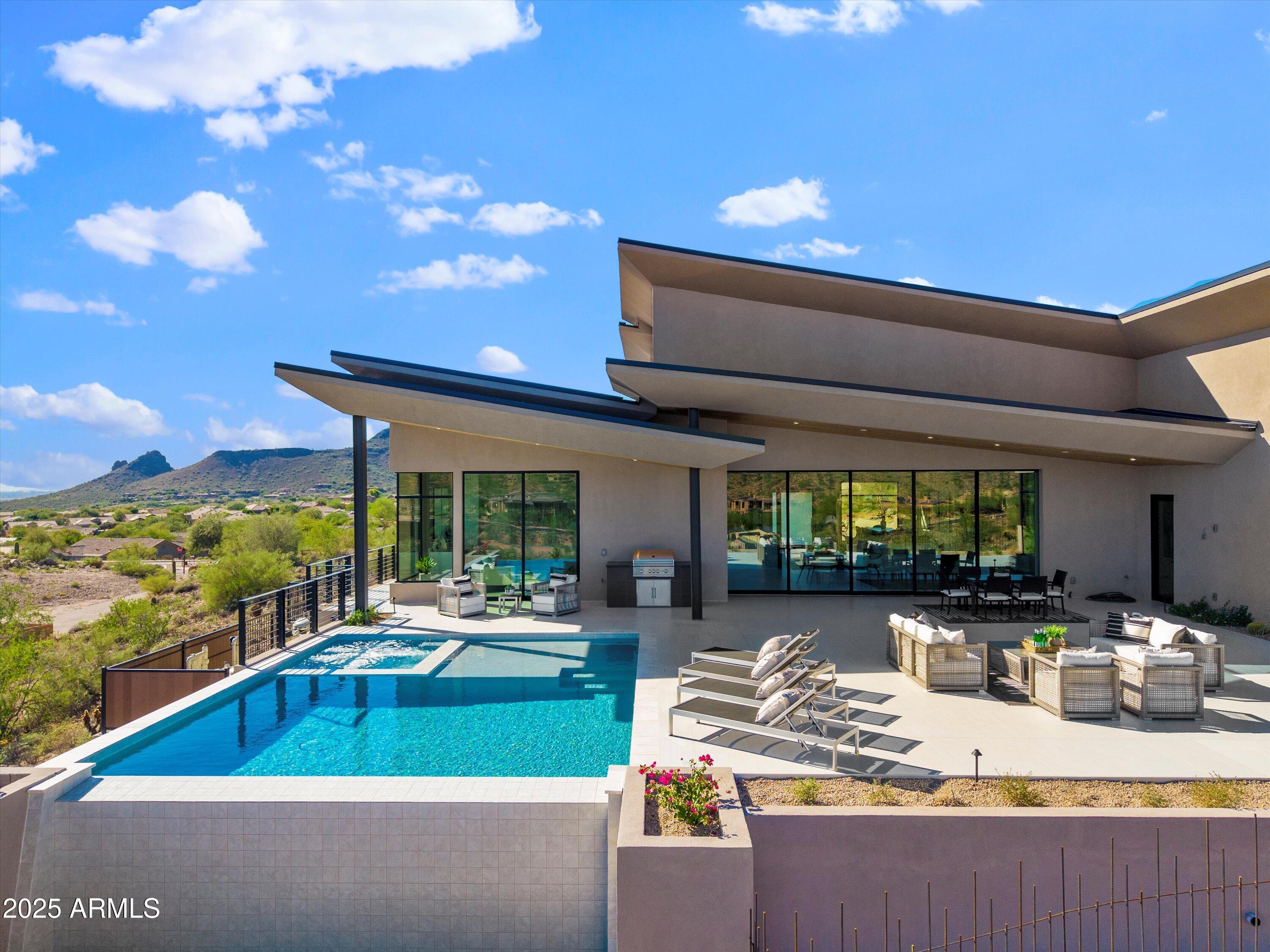 FIREROCK PARCEL P2-Q1 - Residential