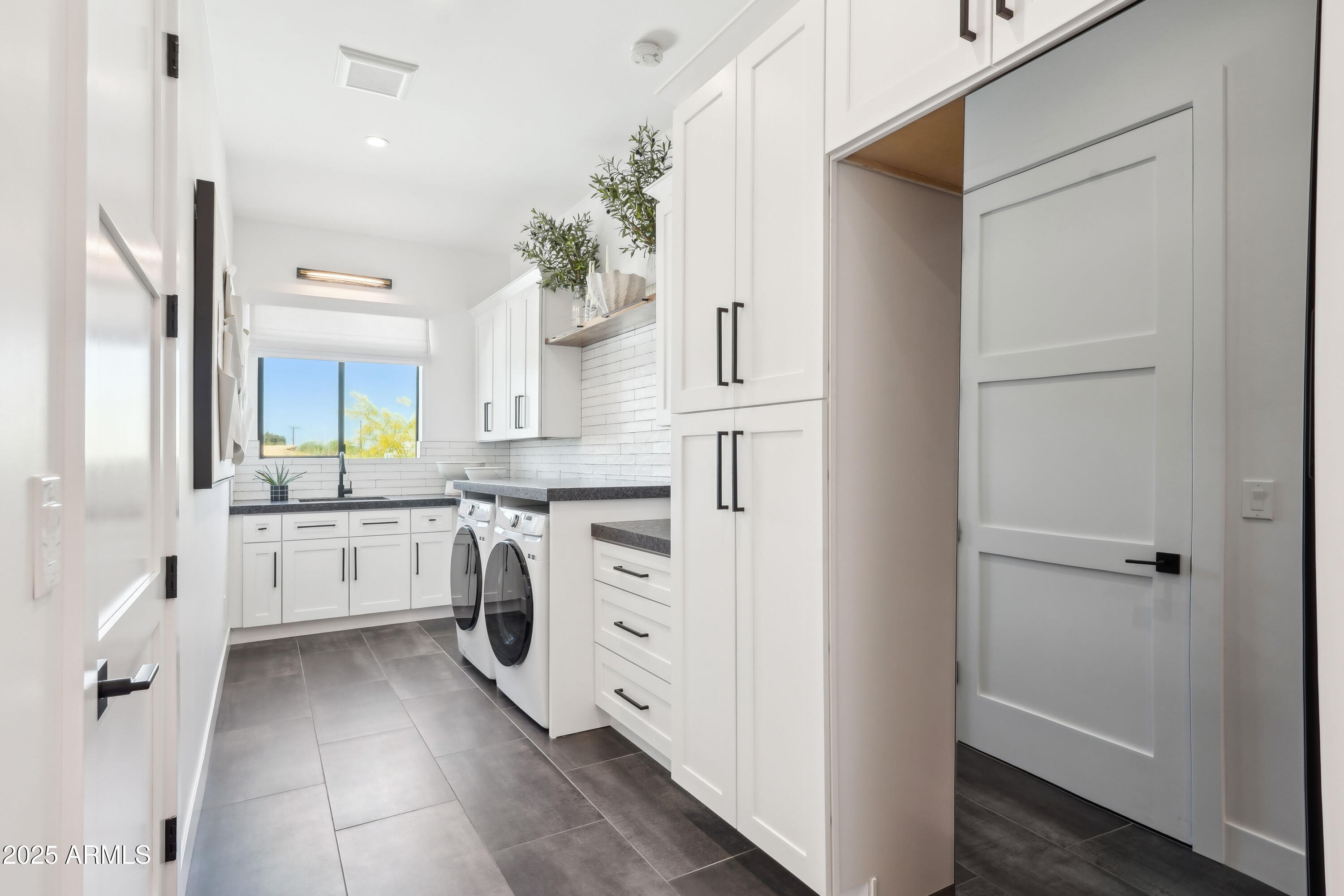 HERITAGE HILLS UNIT 1 - Residential