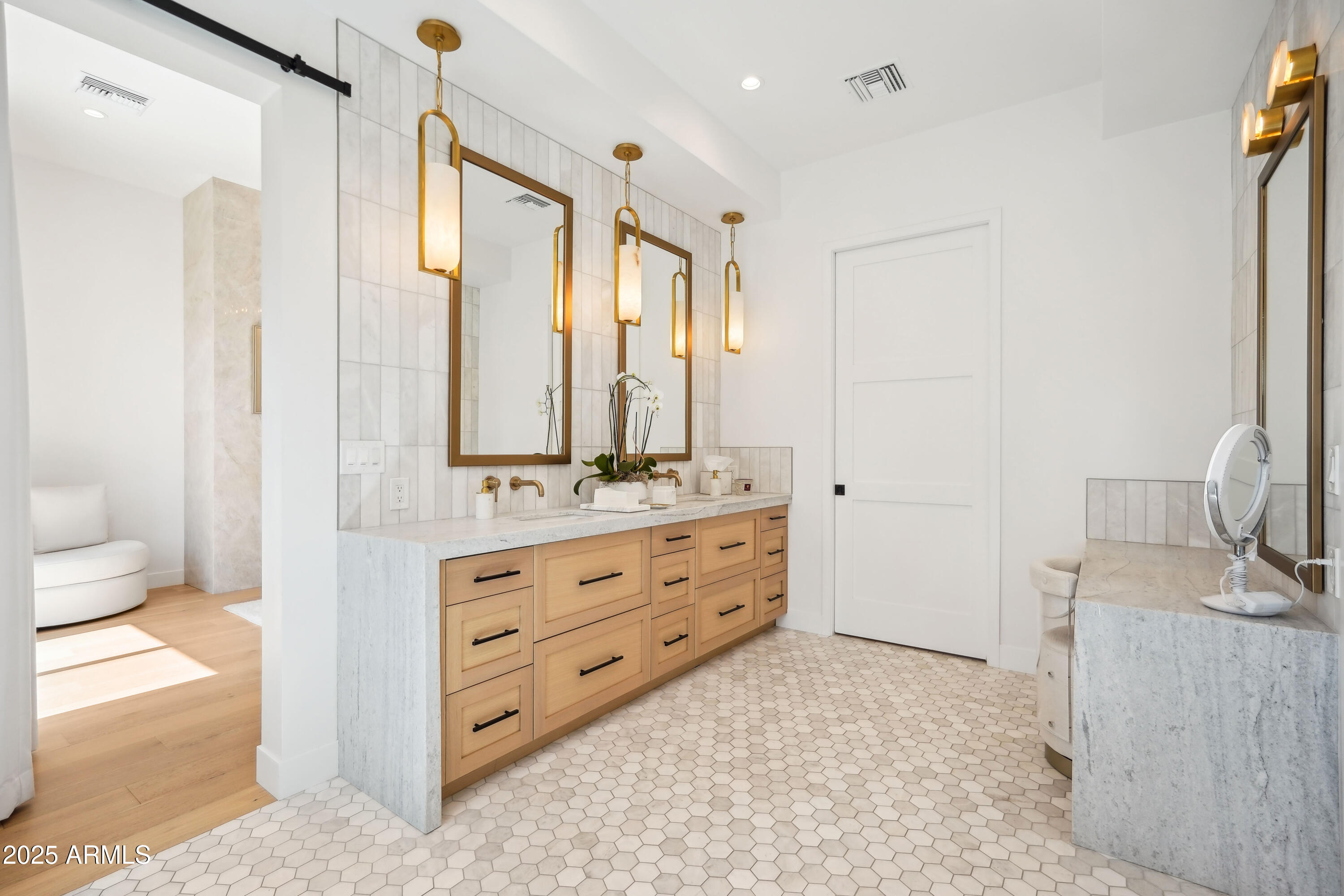 HERITAGE HILLS UNIT 1 - Residential