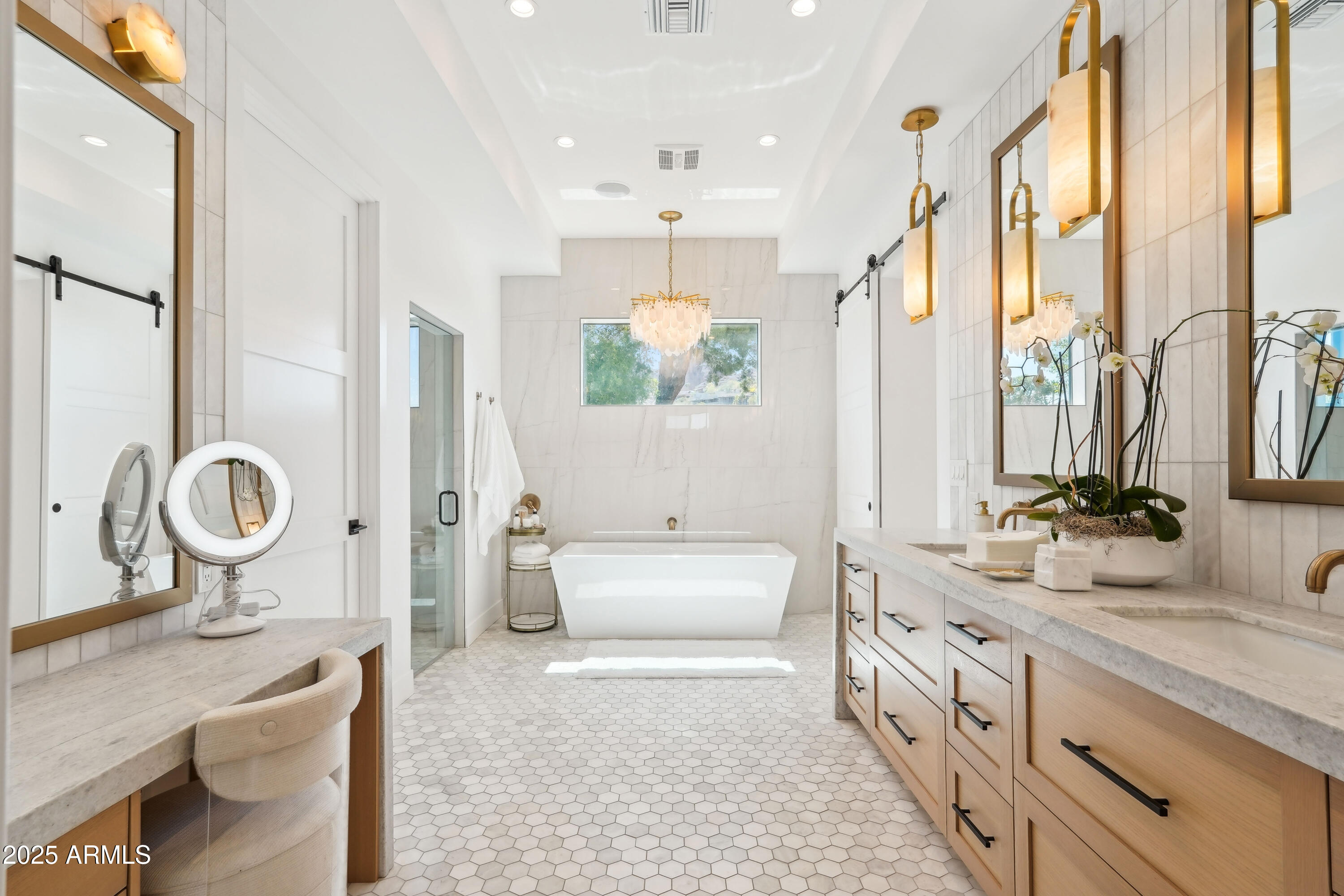 HERITAGE HILLS UNIT 1 - Residential