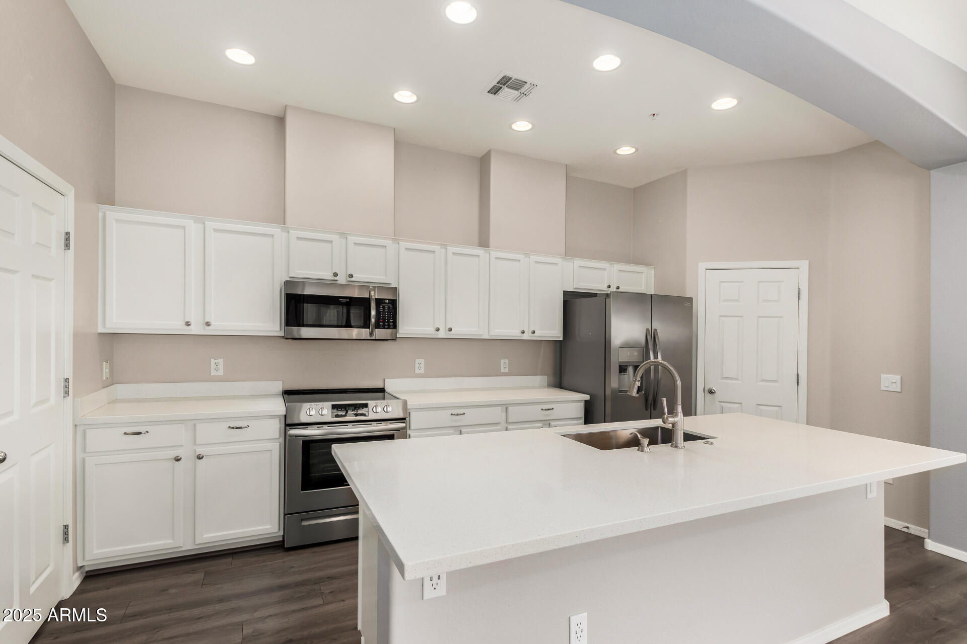 SERENITY VILLAS AT ANTHEM CONDOMINIUMS - Residential