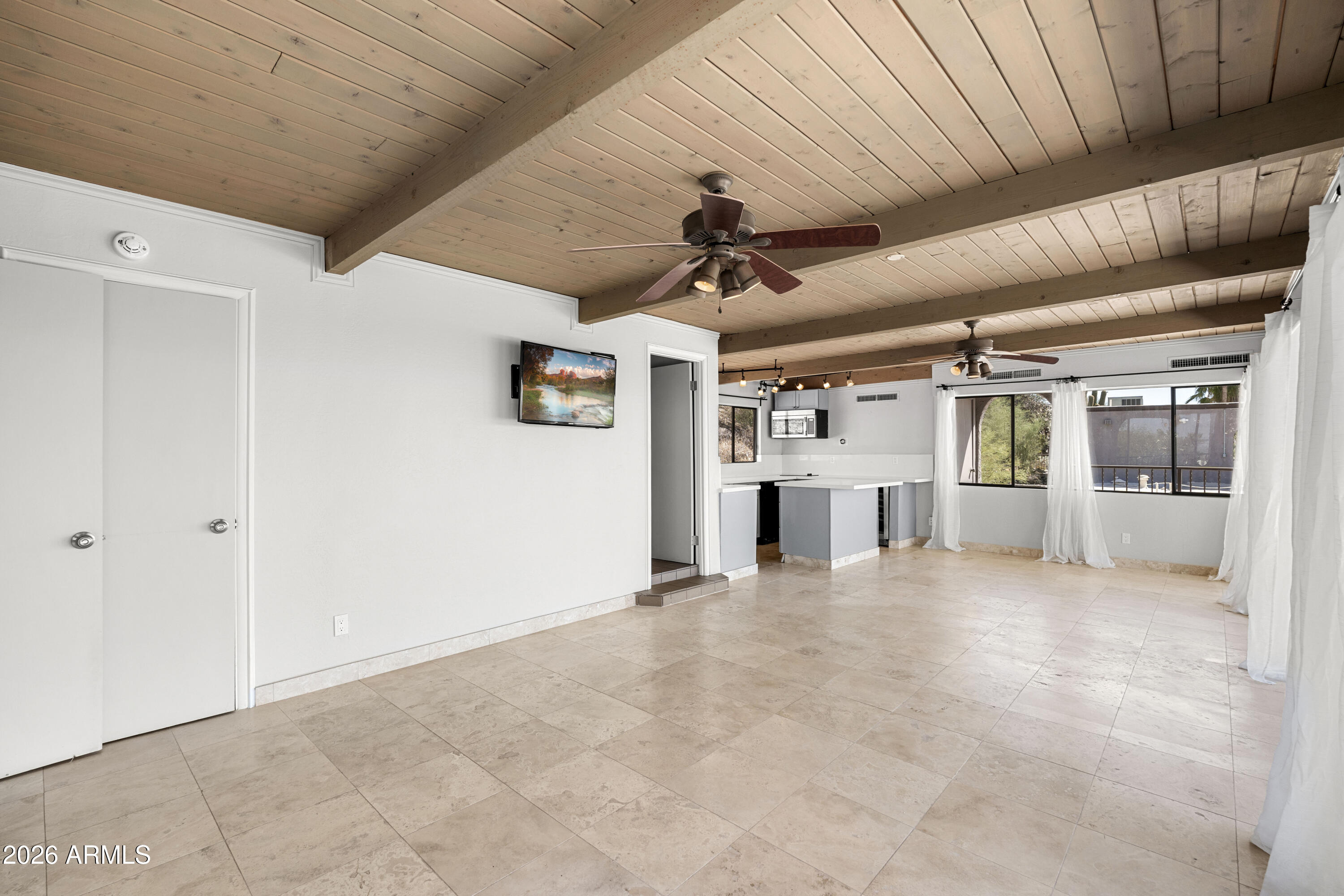 PARADISE HIGHLANDS - Residential
