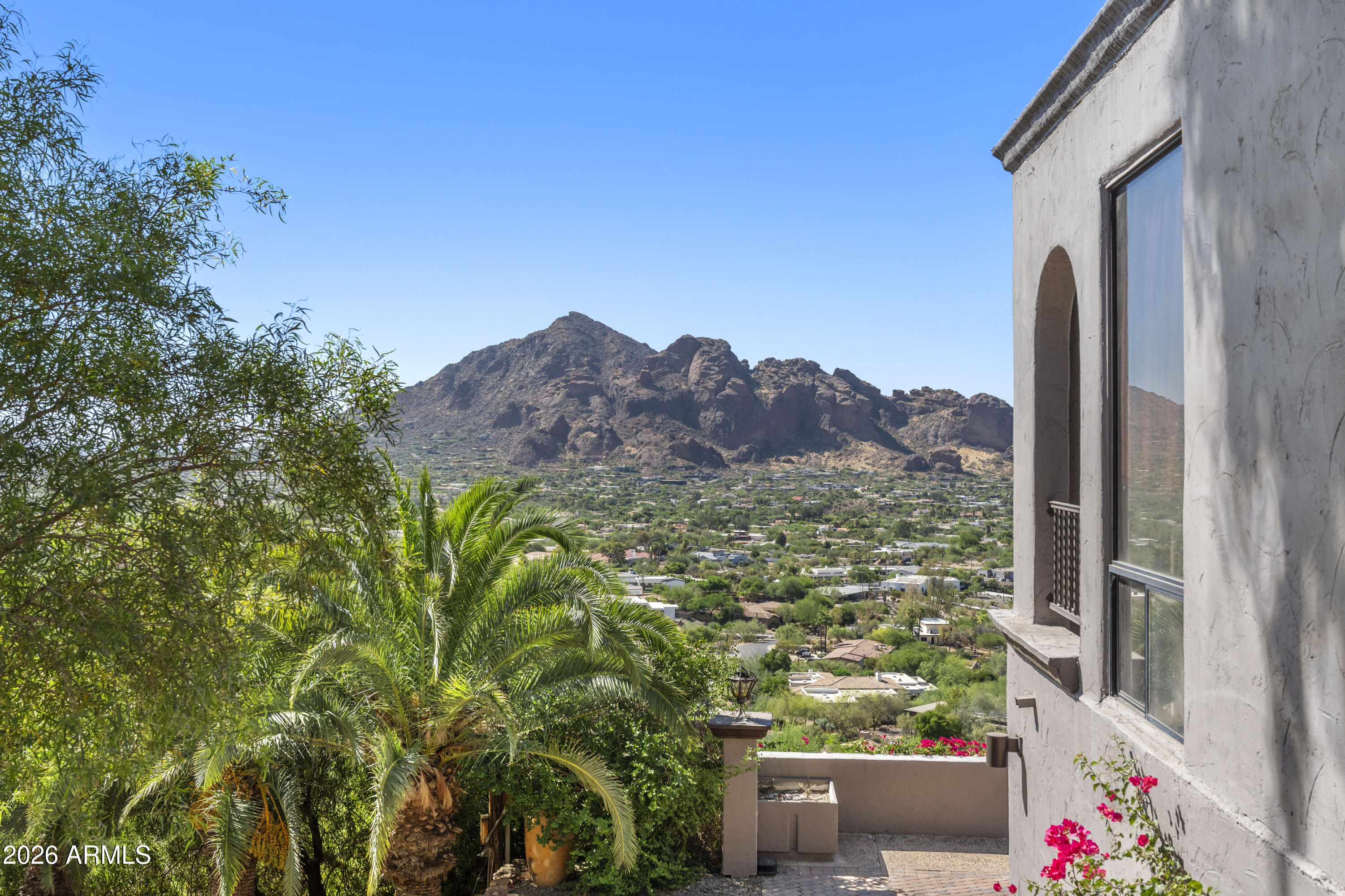 PARADISE HIGHLANDS - Residential