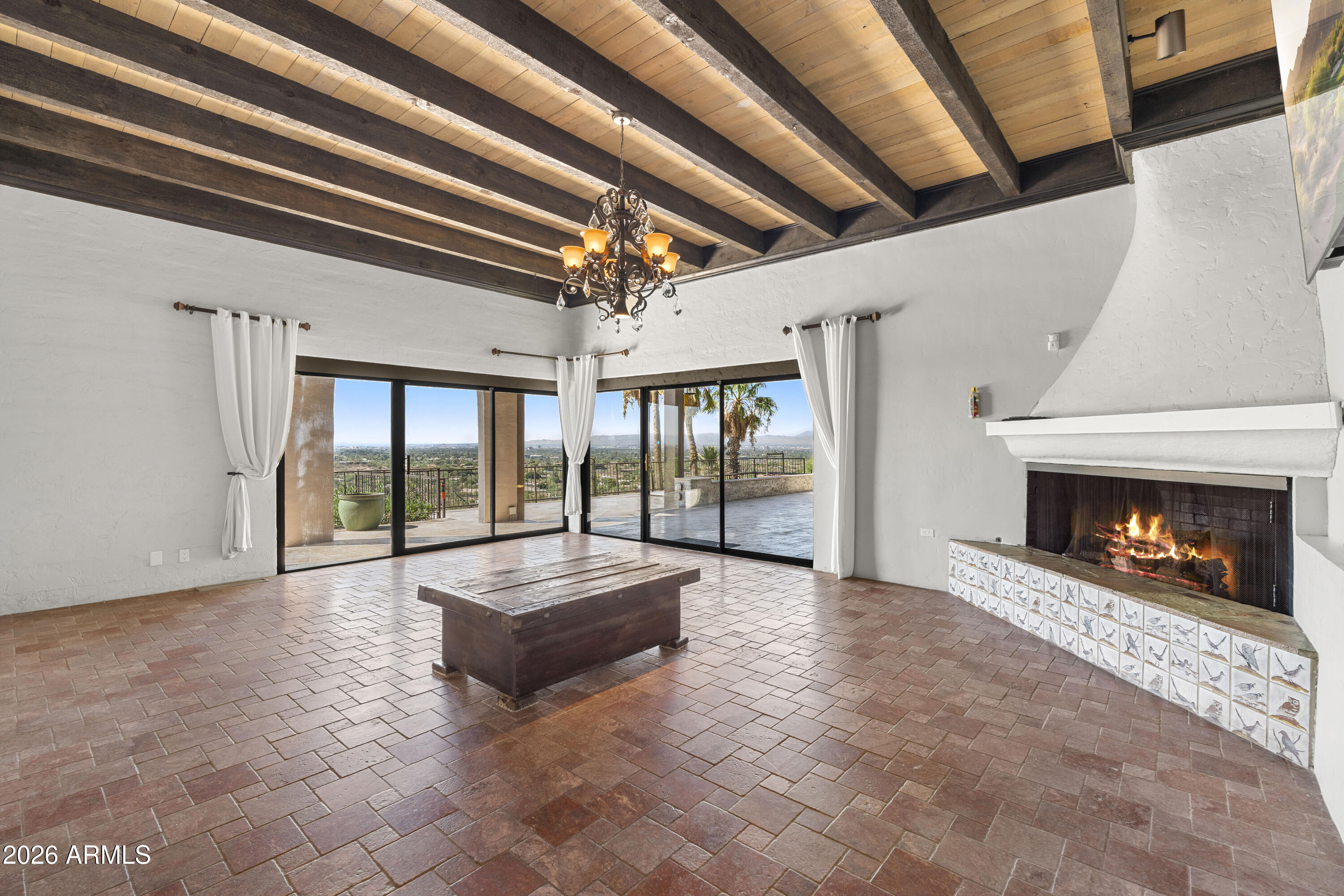 PARADISE HIGHLANDS - Residential