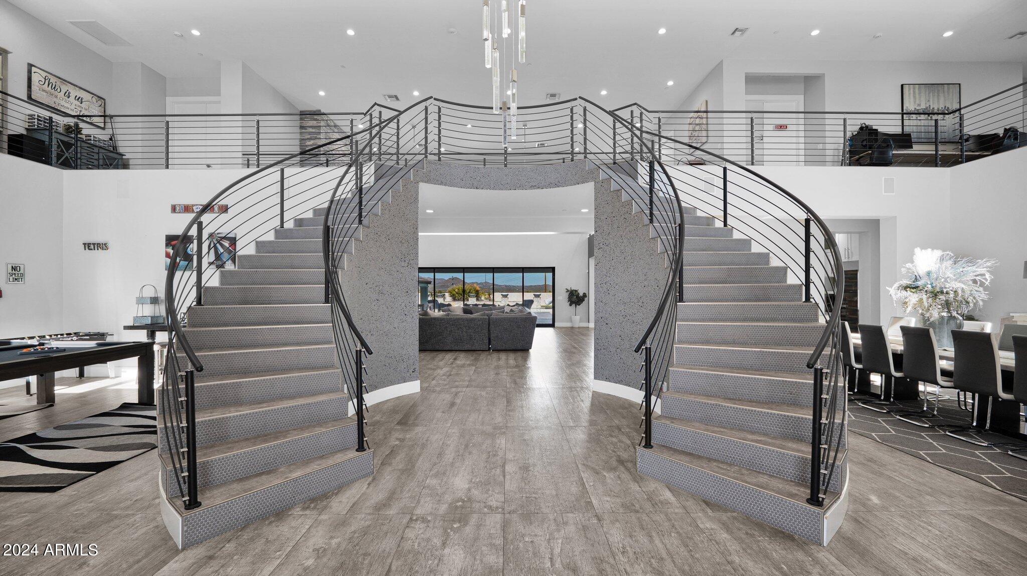 MONTANA DORADA - Residential