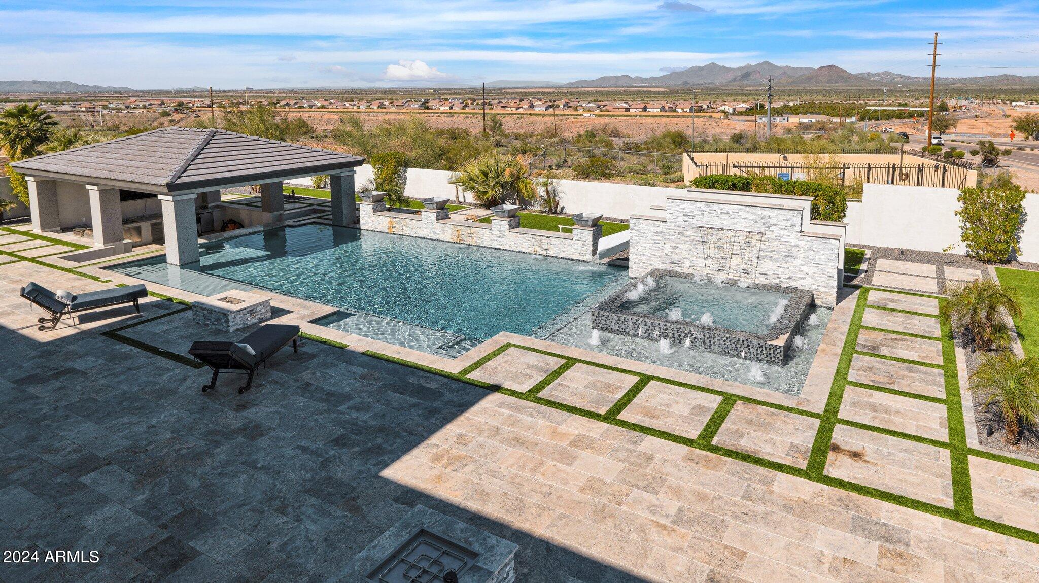 MONTANA DORADA - Residential