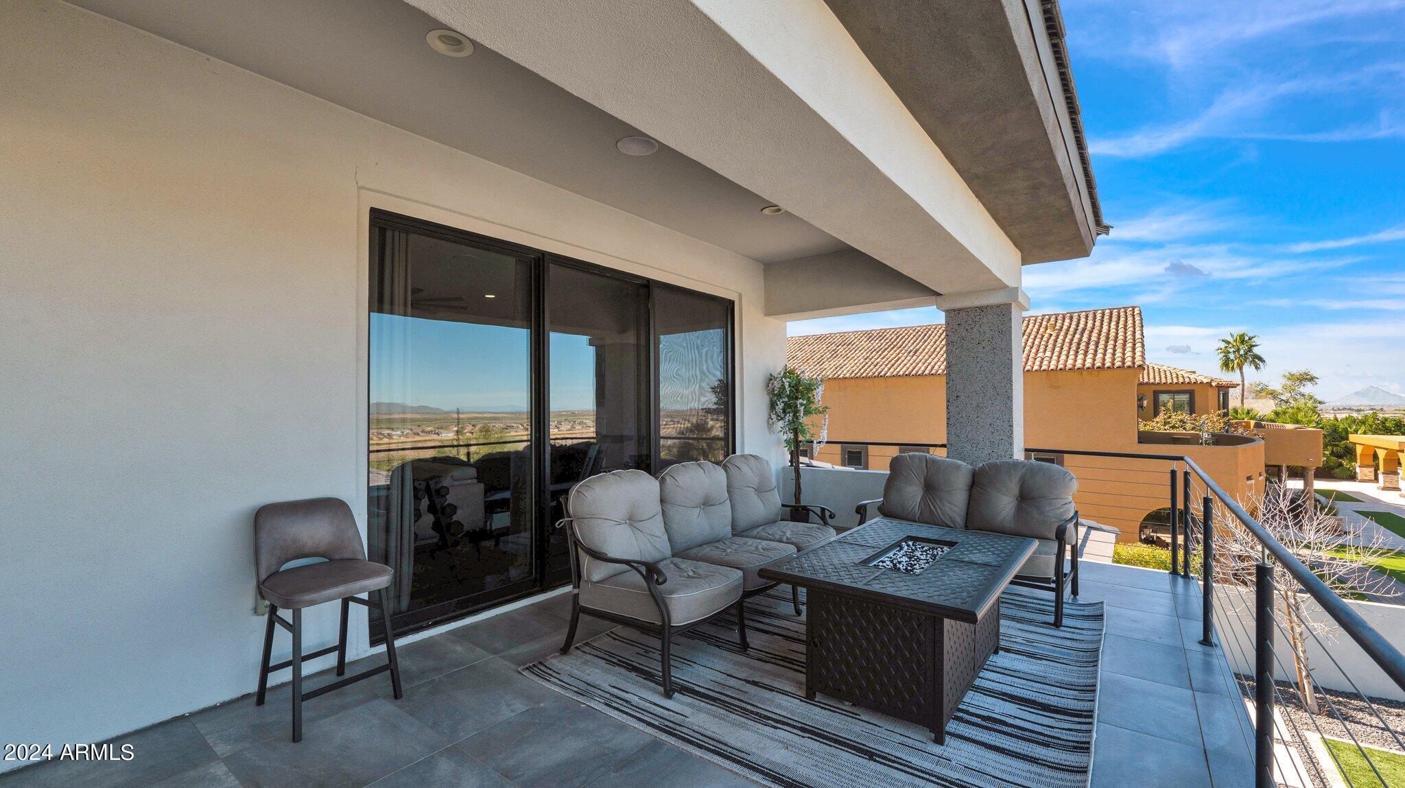 MONTANA DORADA - Residential
