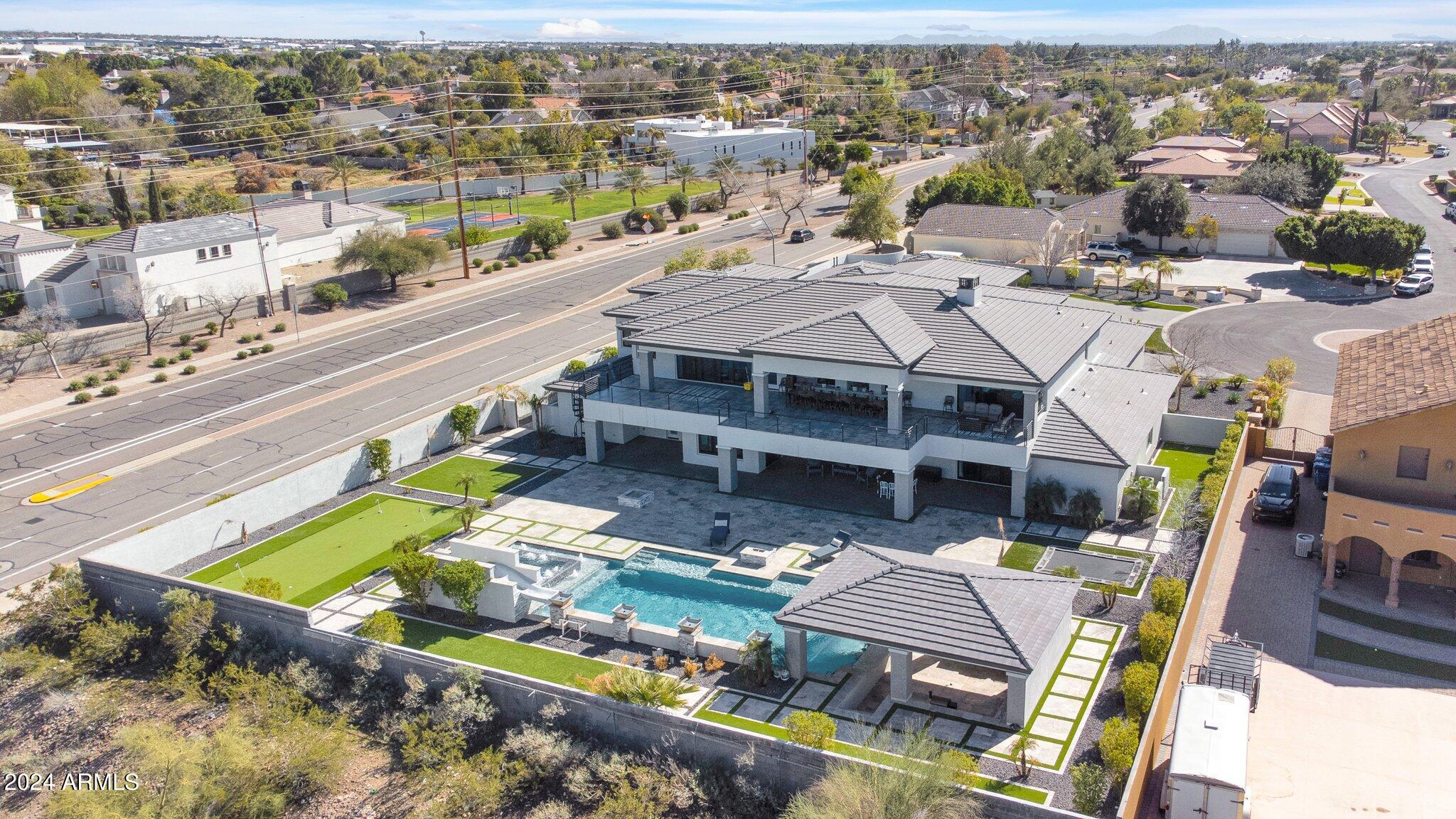 MONTANA DORADA - Residential
