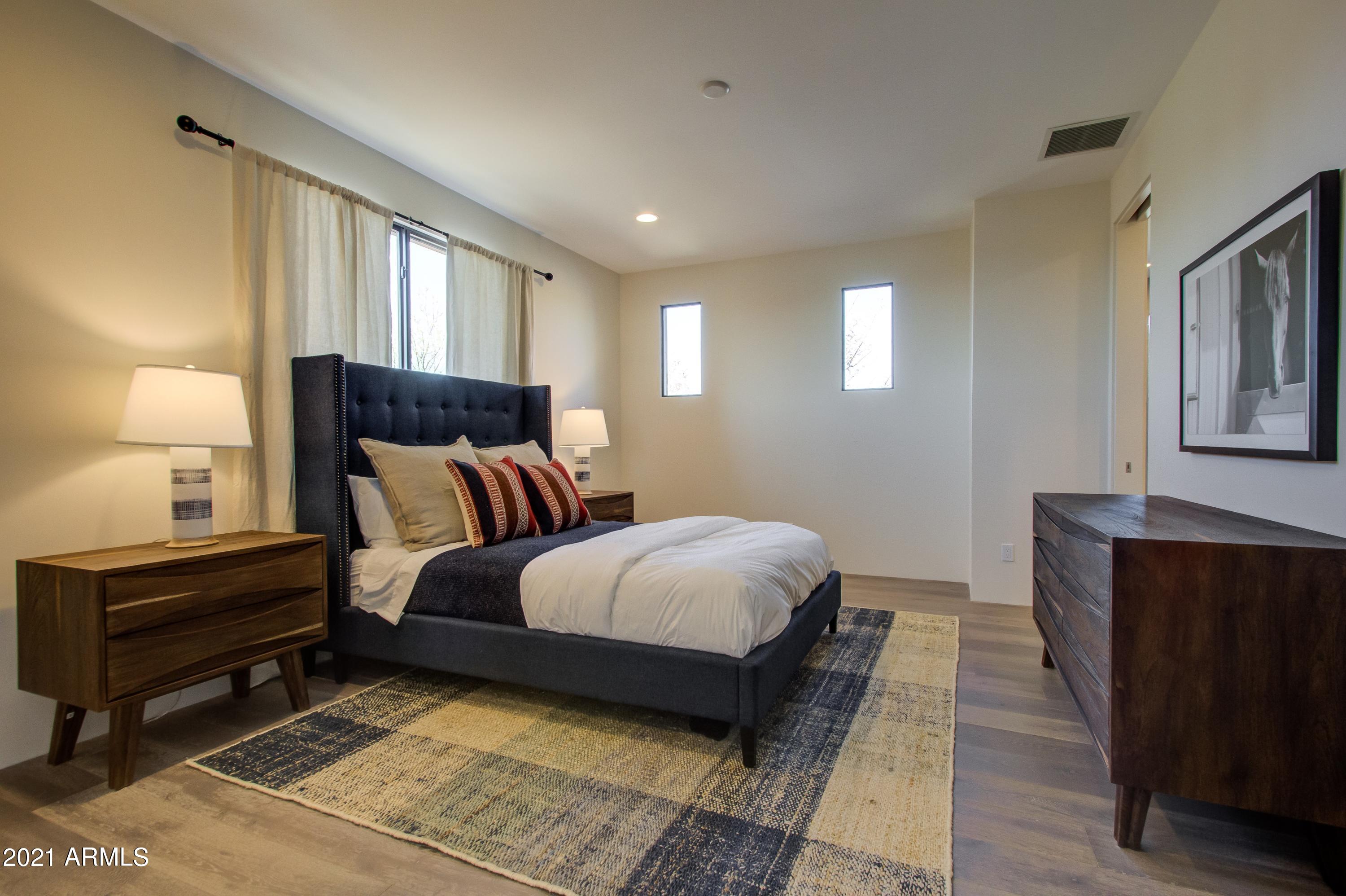 DESERT MOUNTAIN PHASE 1 UNIT 2 LOT 206-335 TR A - Residential
