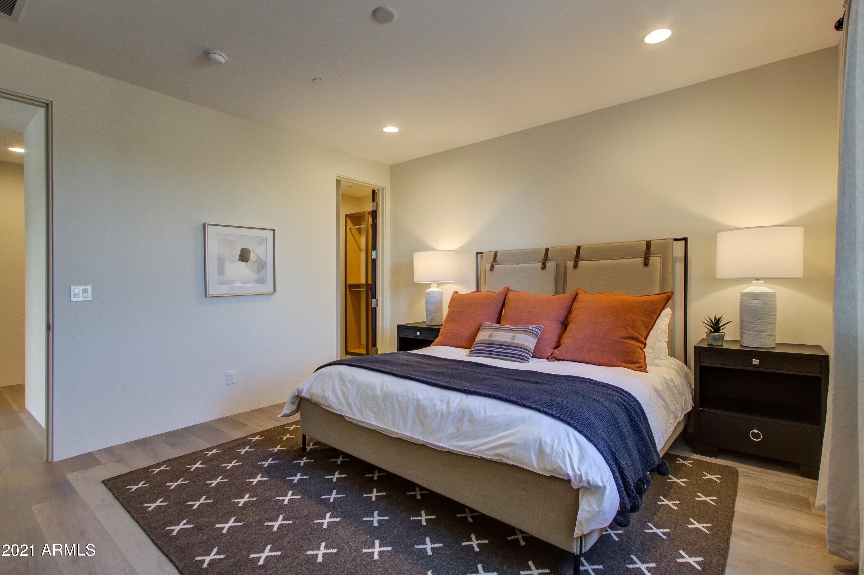 DESERT MOUNTAIN PHASE 1 UNIT 2 LOT 206-335 TR A - Residential