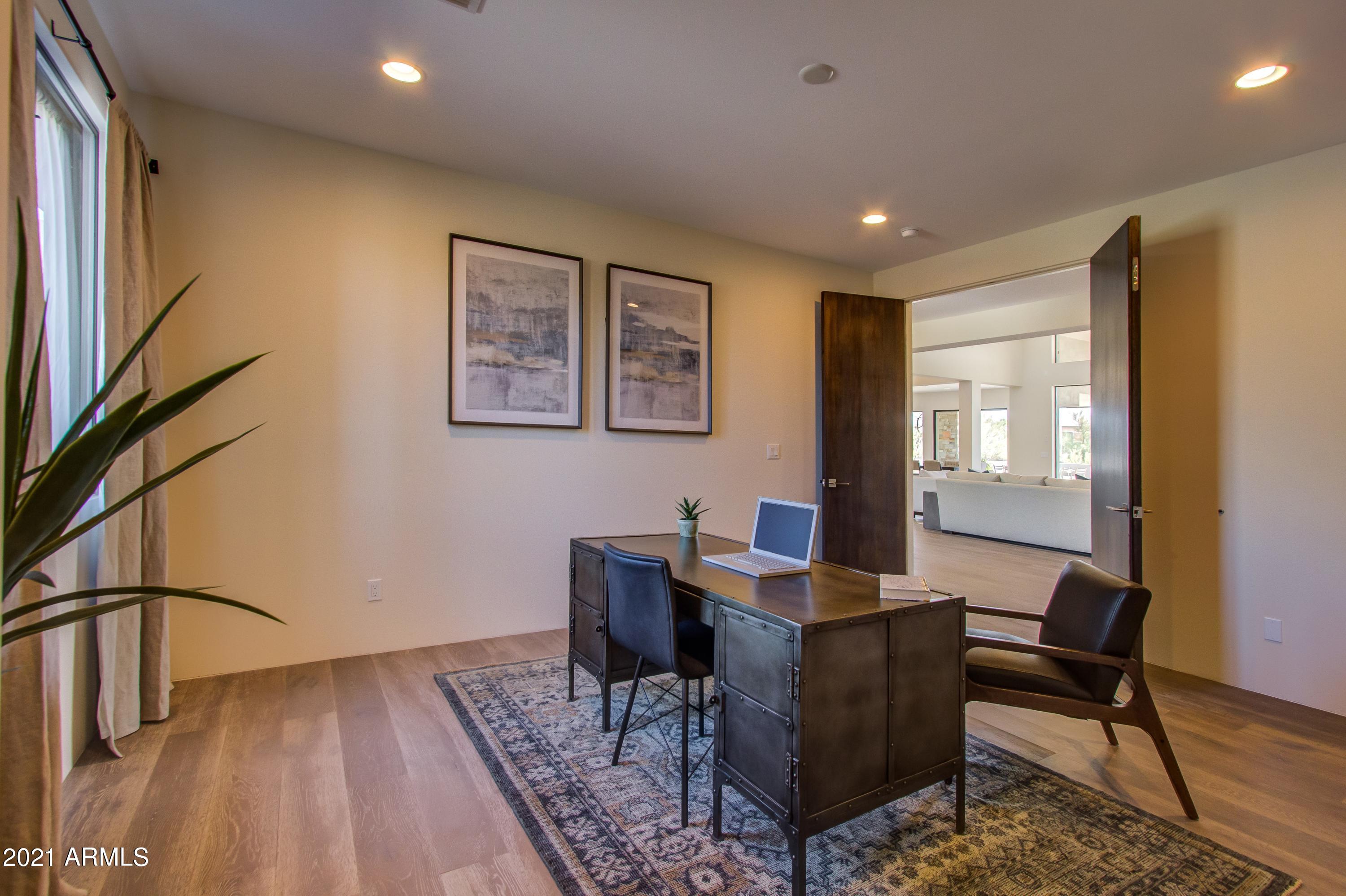 DESERT MOUNTAIN PHASE 1 UNIT 2 LOT 206-335 TR A - Residential